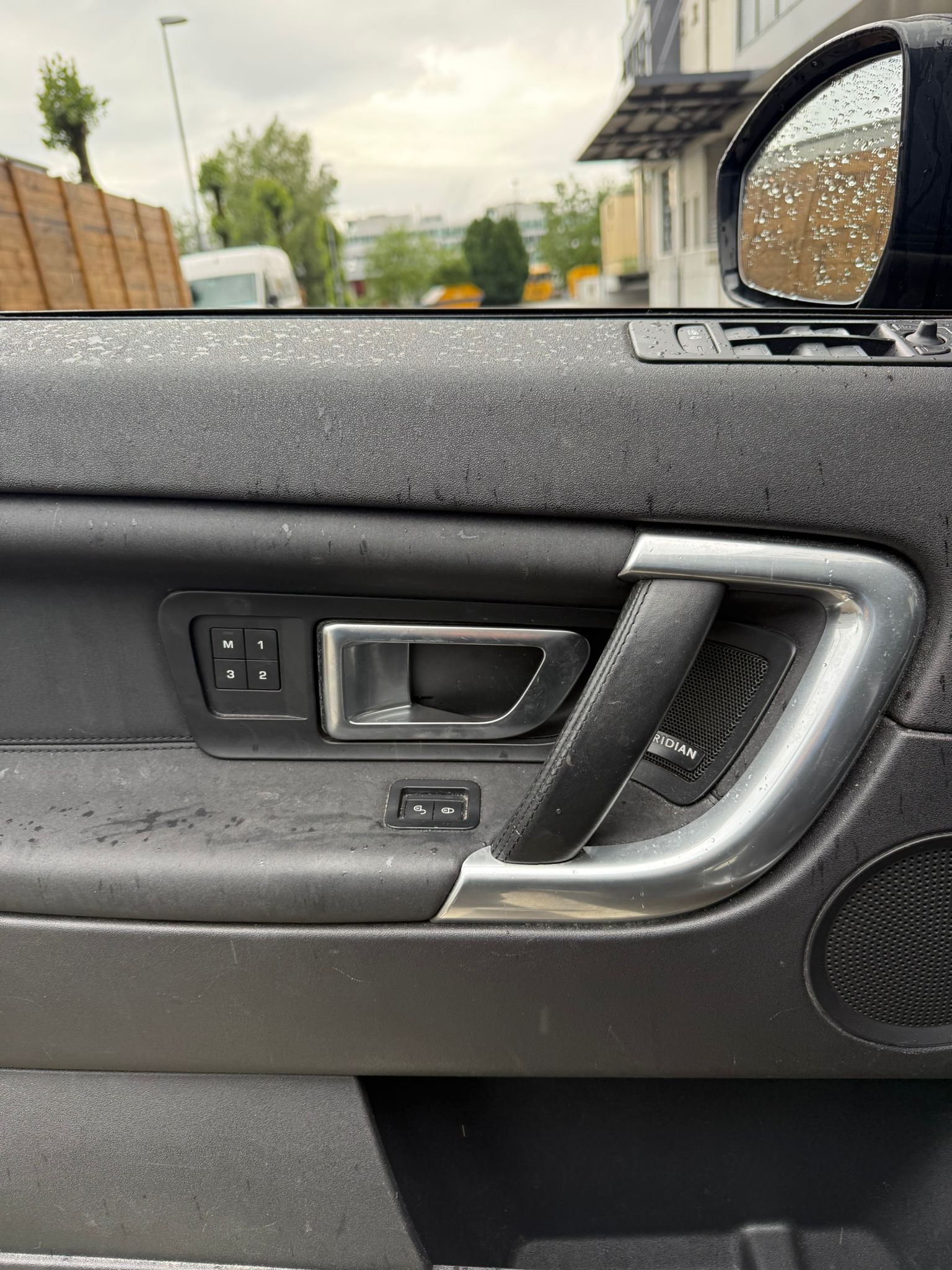 LAND ROVER Discovery Sport 2.0 TD4 SE AT9-image-11