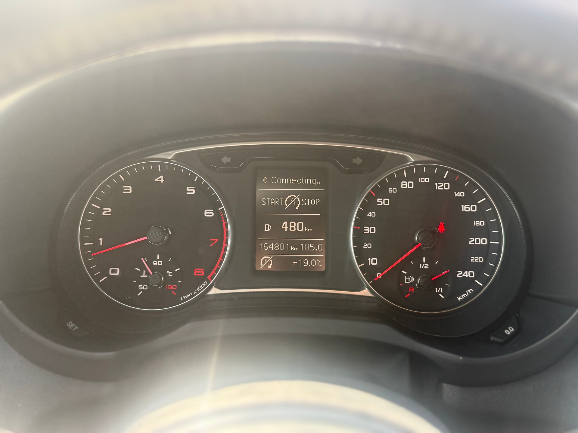 AUDI A1 1.4 TFSI Ambition S-tronic-image-8