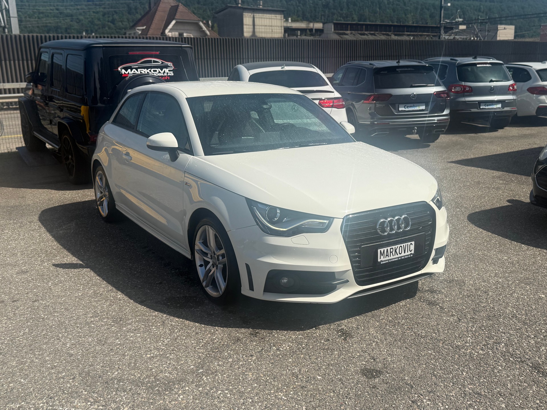 AUDI A1 1.4 TFSI Ambition S-tronic-image-1