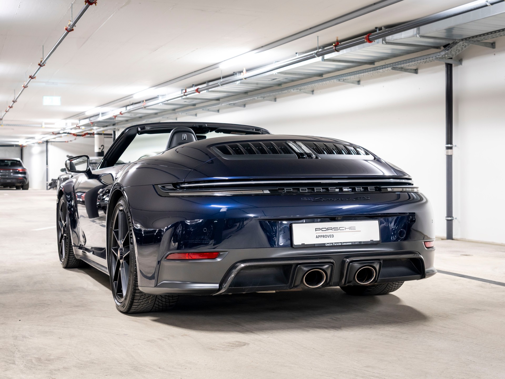 PORSCHE 911 Carrera 4 Cabriolet GTS PDK-image-27