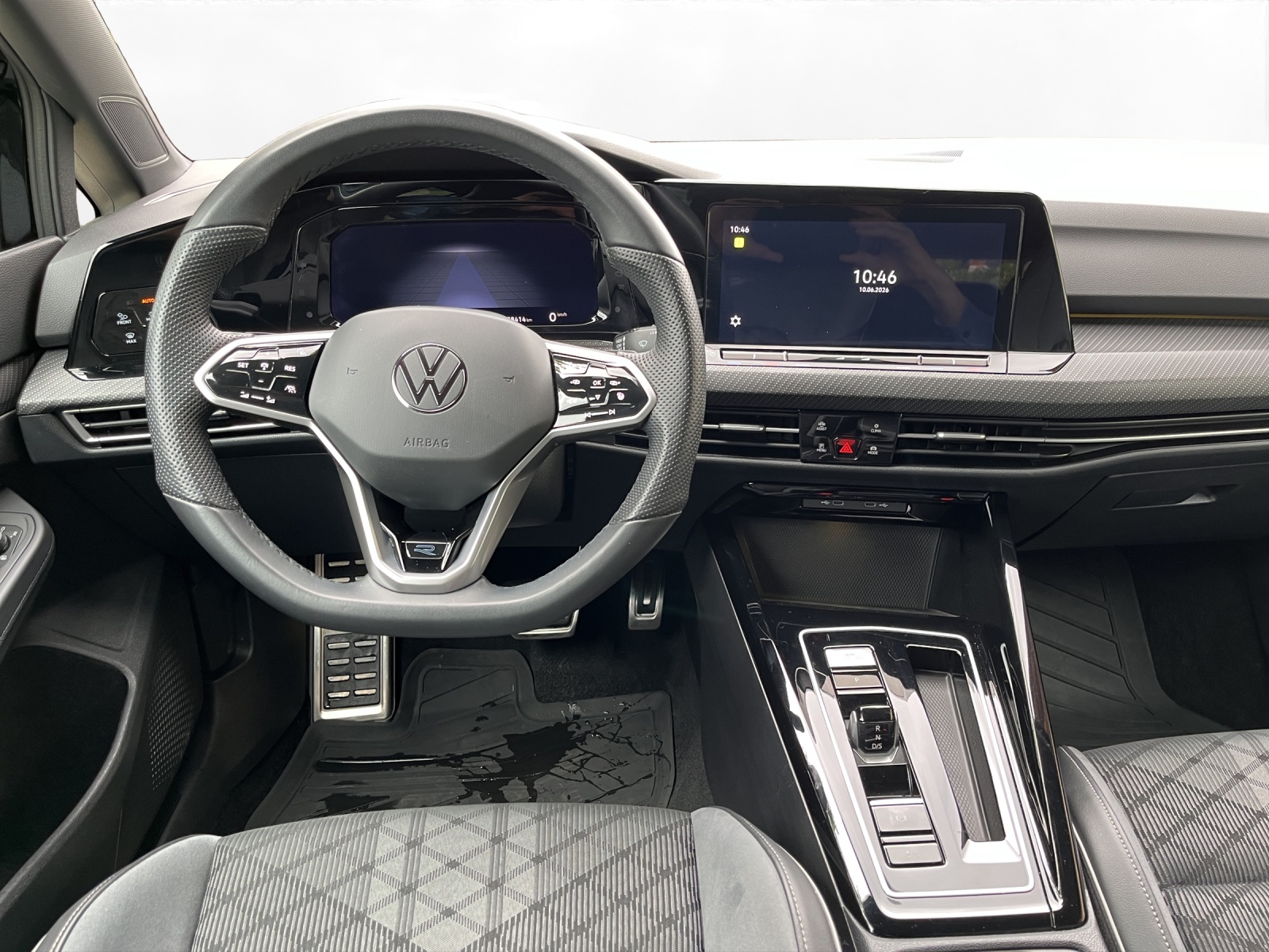 VW Golf Variant 2.0 TDI R-Line DSG 4Motion-image-10