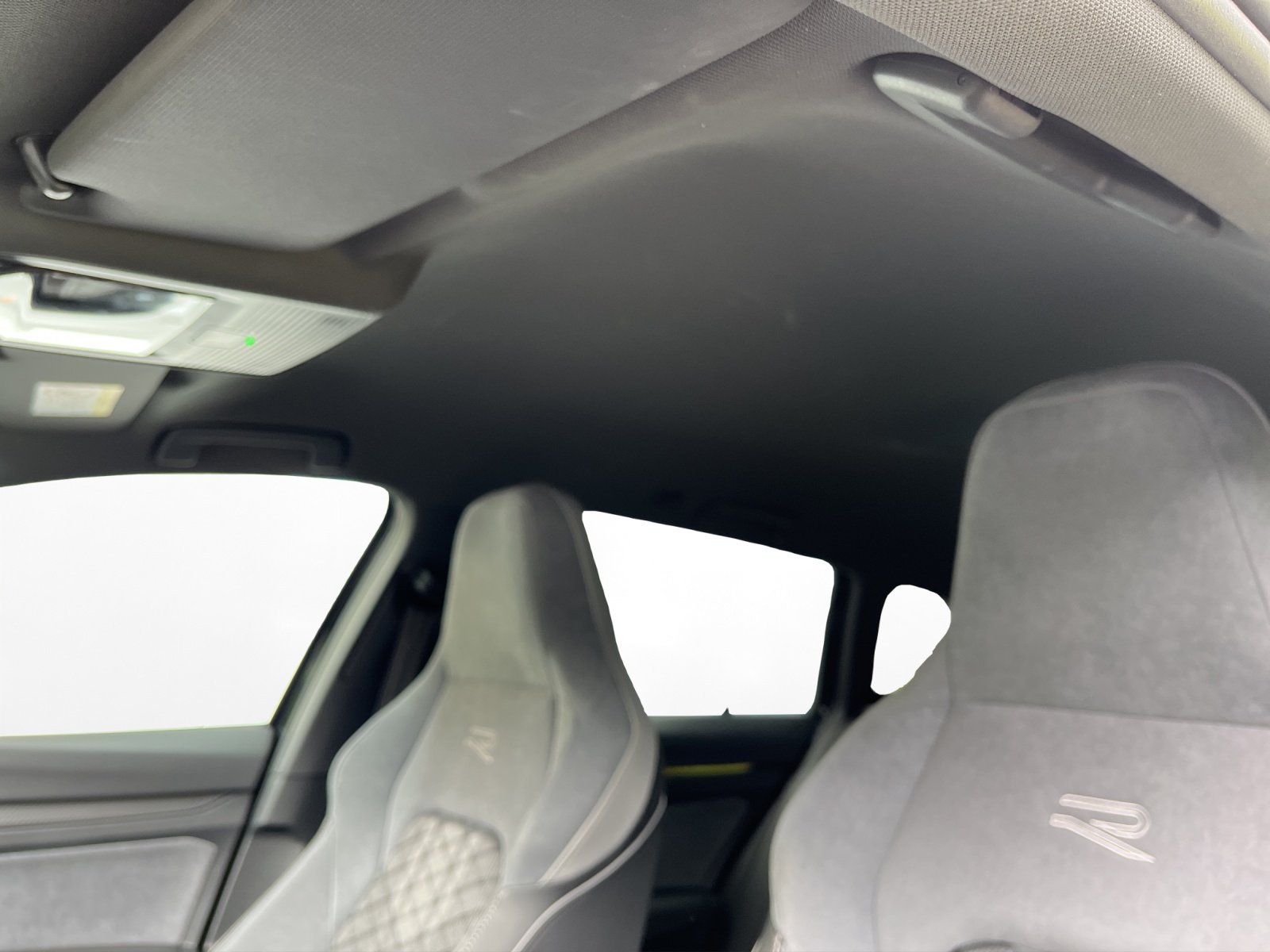 VW Golf Variant 2.0 TDI R-Line DSG 4Motion-image-13
