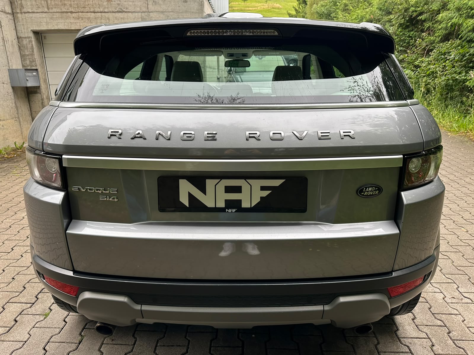 LAND ROVER Range Rover Evoque 2.0 Si4 Prestige AT6-image-3