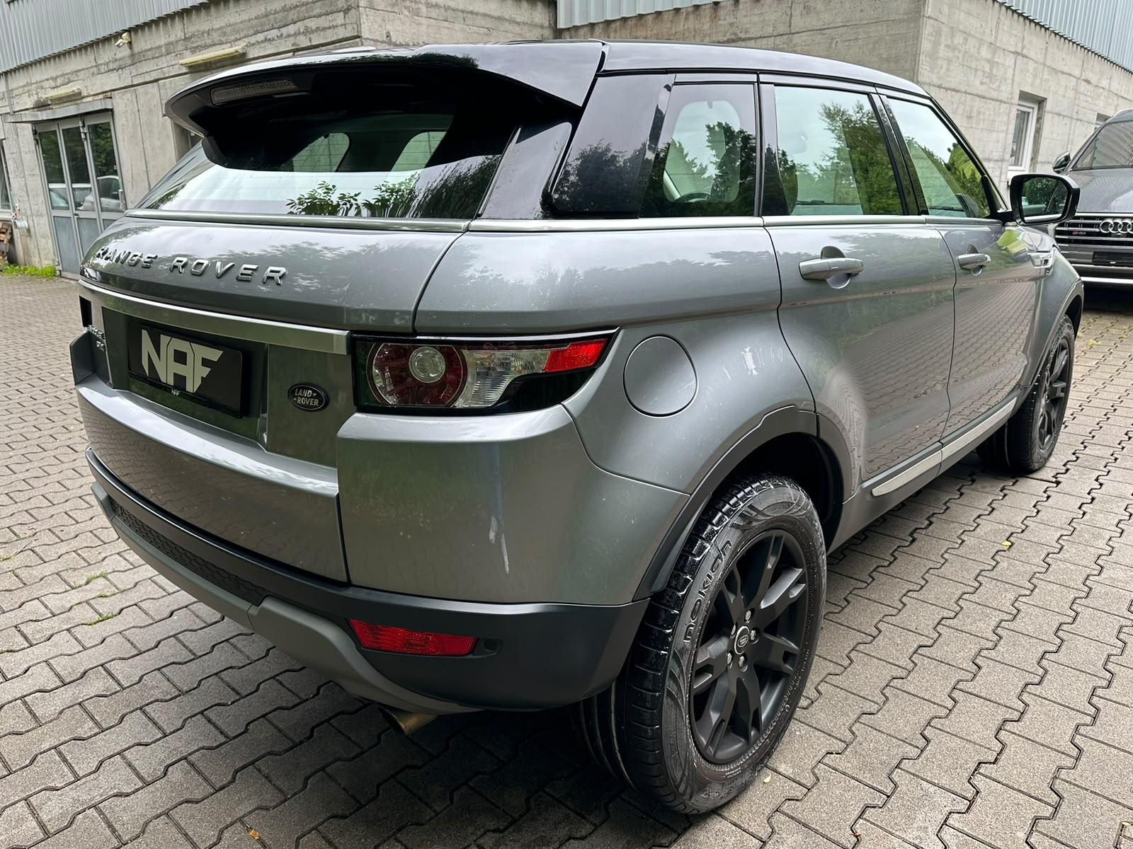 LAND ROVER Range Rover Evoque 2.0 Si4 Prestige AT6-image-4