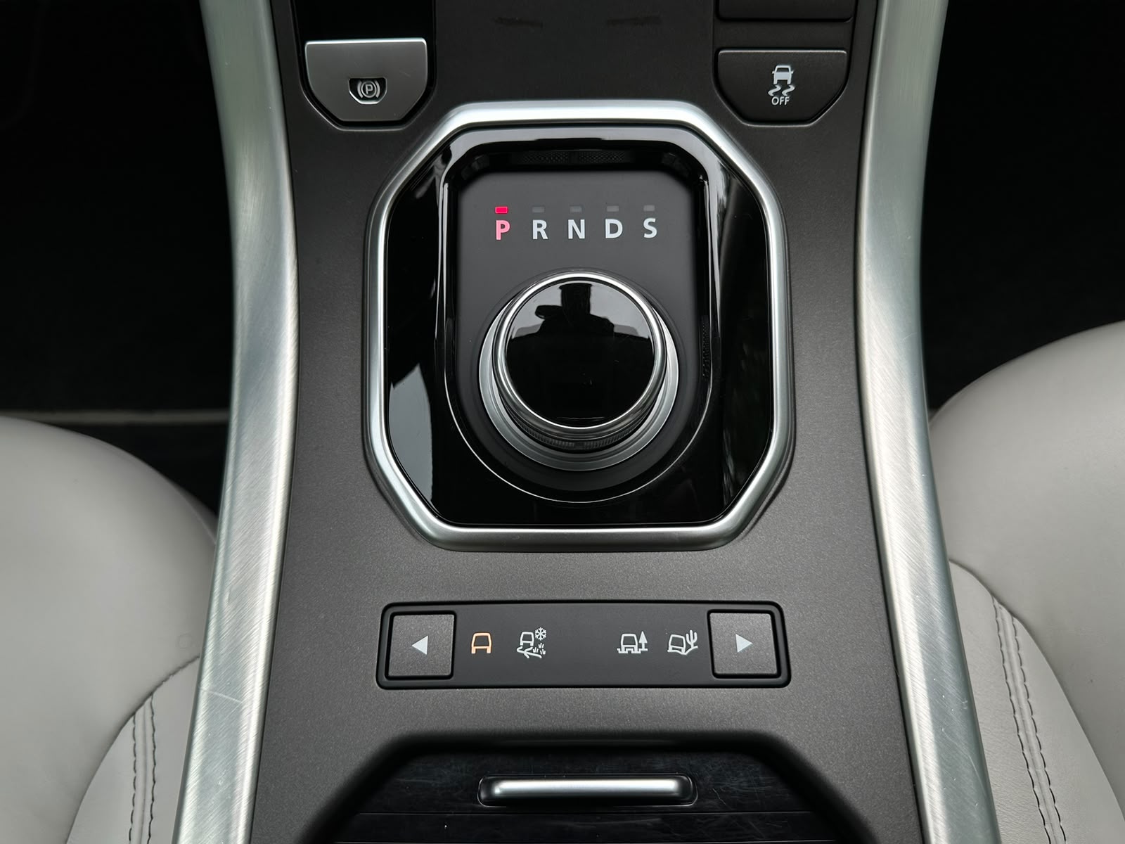 LAND ROVER Range Rover Evoque 2.0 Si4 Prestige AT6-image-20