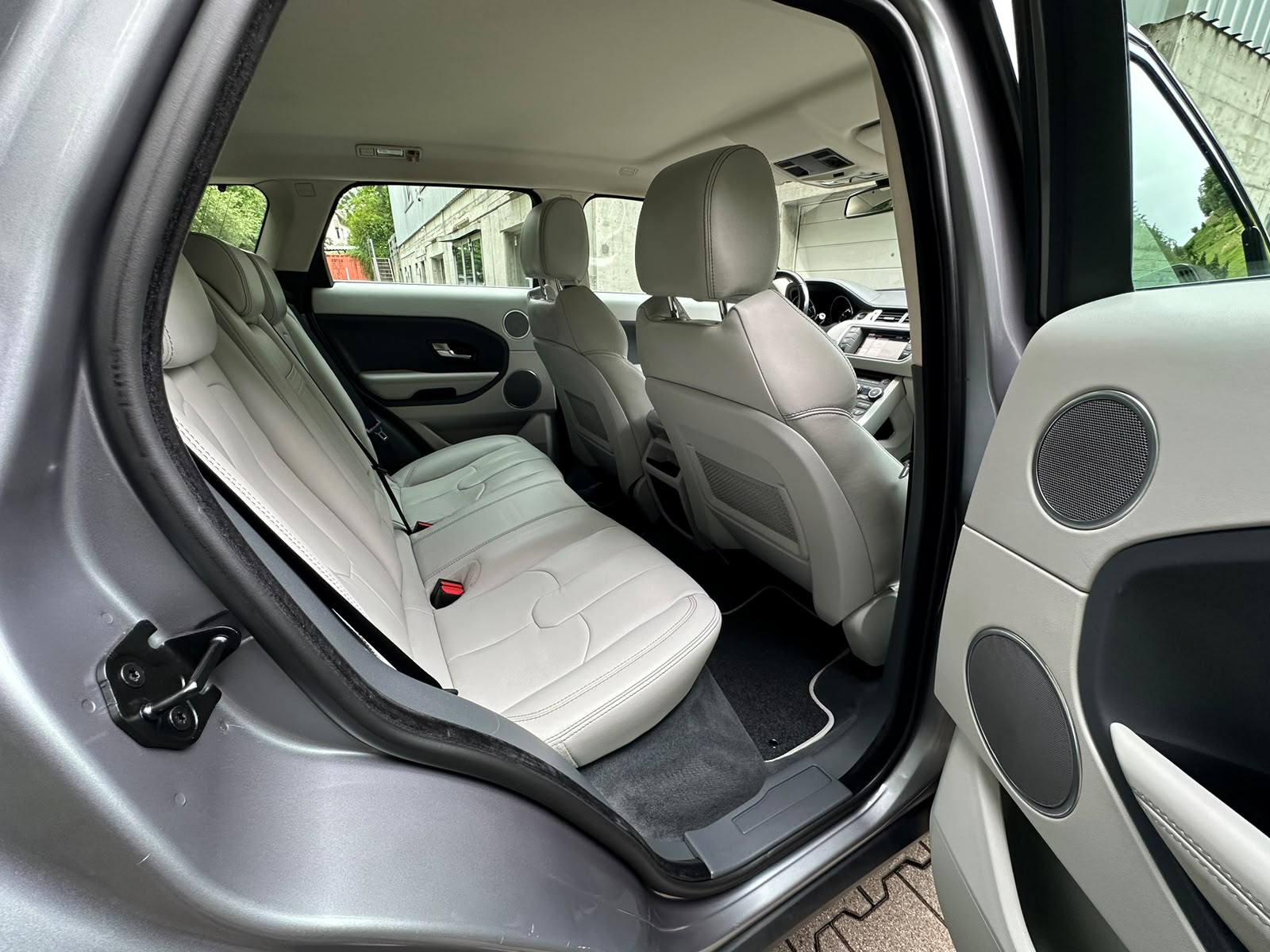 LAND ROVER Range Rover Evoque 2.0 Si4 Prestige AT6-image-14