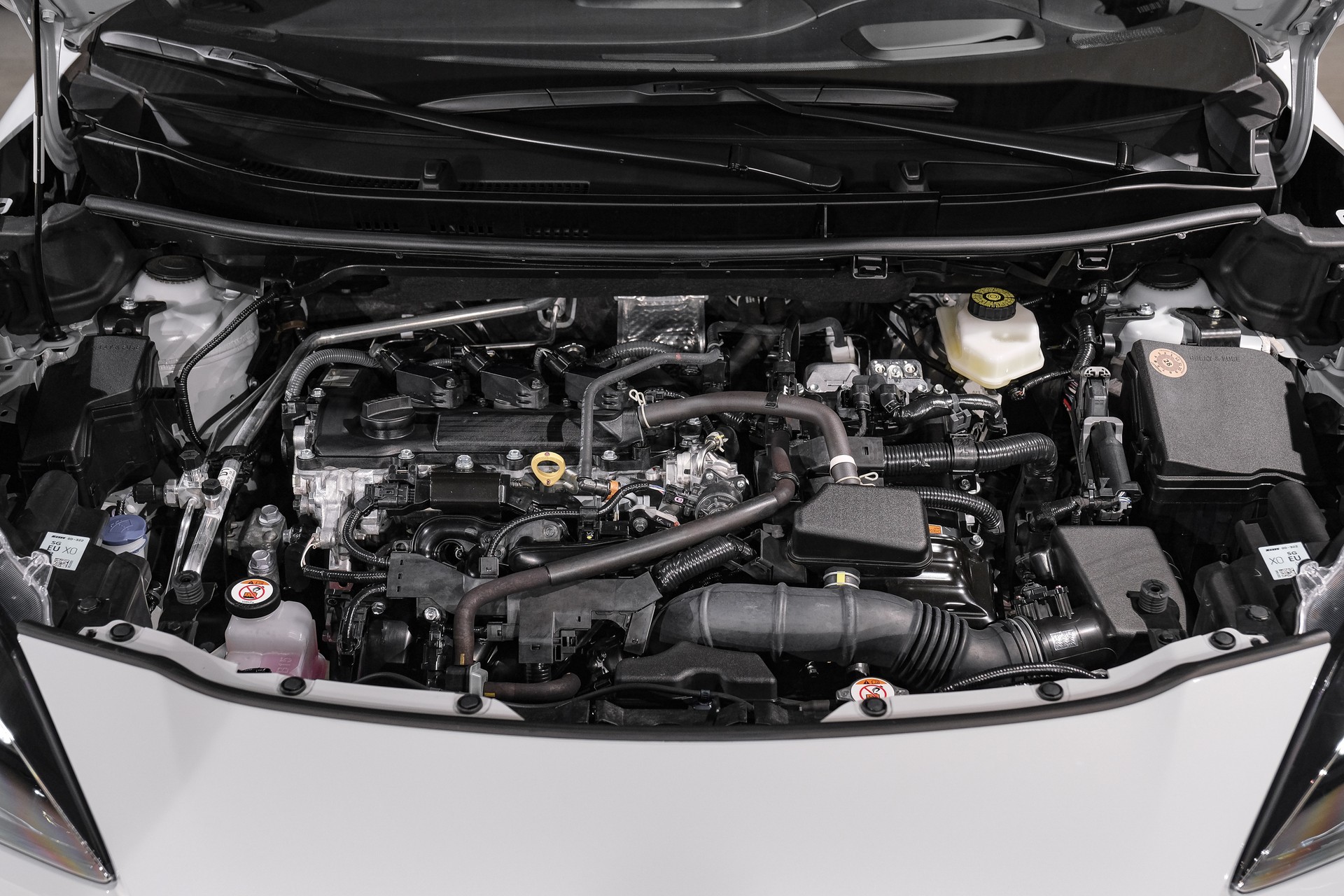 TOYOTA Yaris Cross 1.5 GR Sport e-CVT-image-23