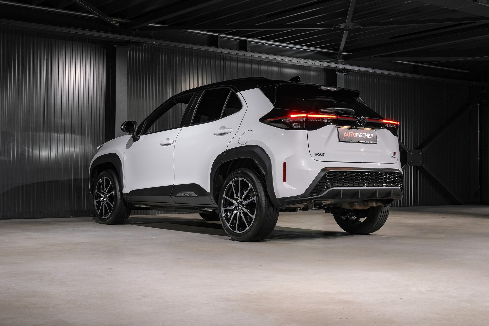 TOYOTA Yaris Cross 1.5 GR Sport e-CVT-image-7