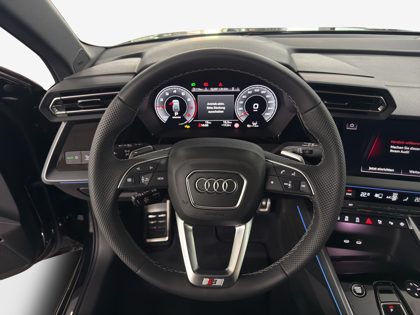 AUDI A3 Sportback TFSI 150 kW quattro S line S tronic-image-9