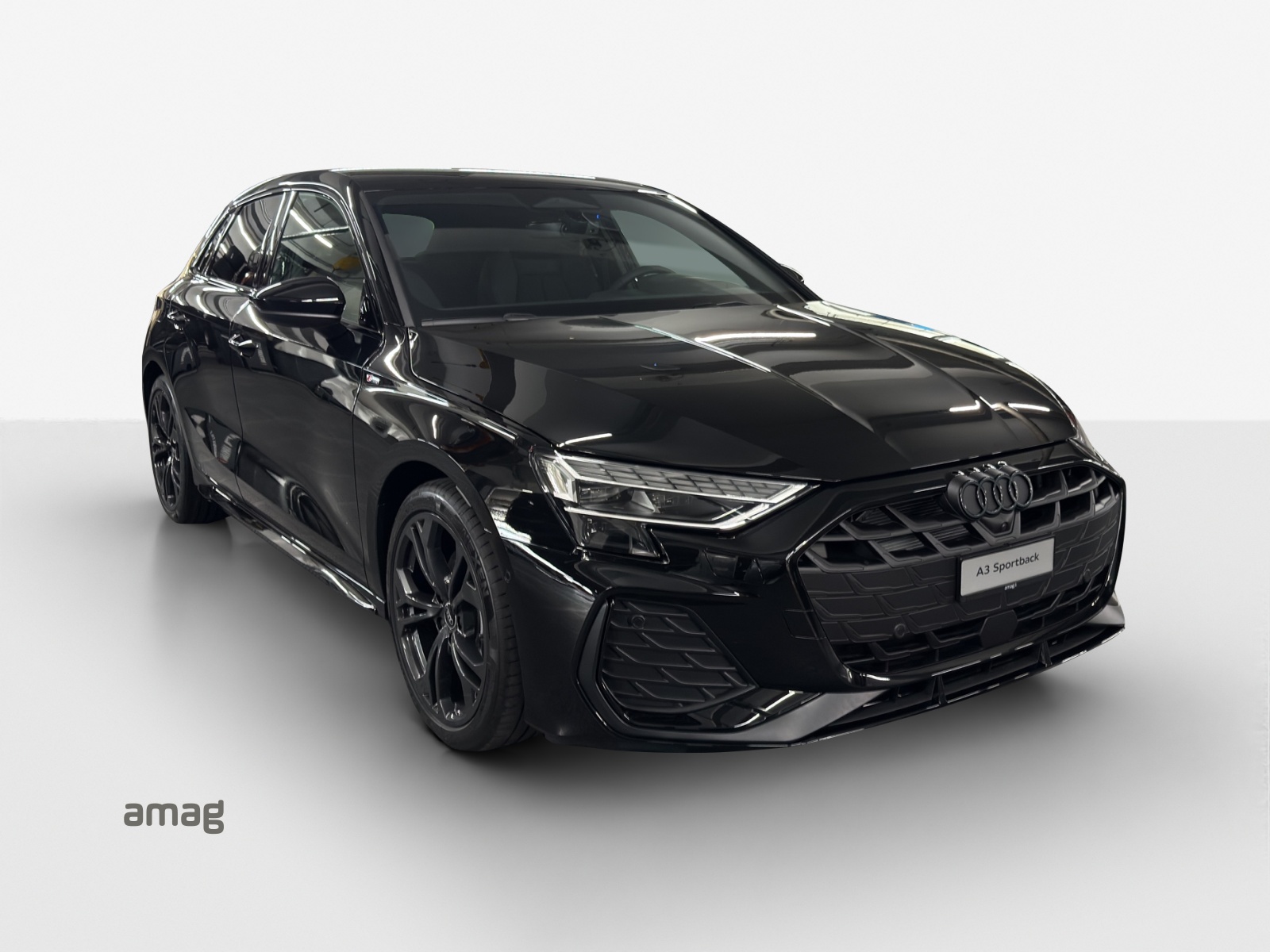 AUDI A3 Sportback TFSI 150 kW quattro S line S tronic-image-5