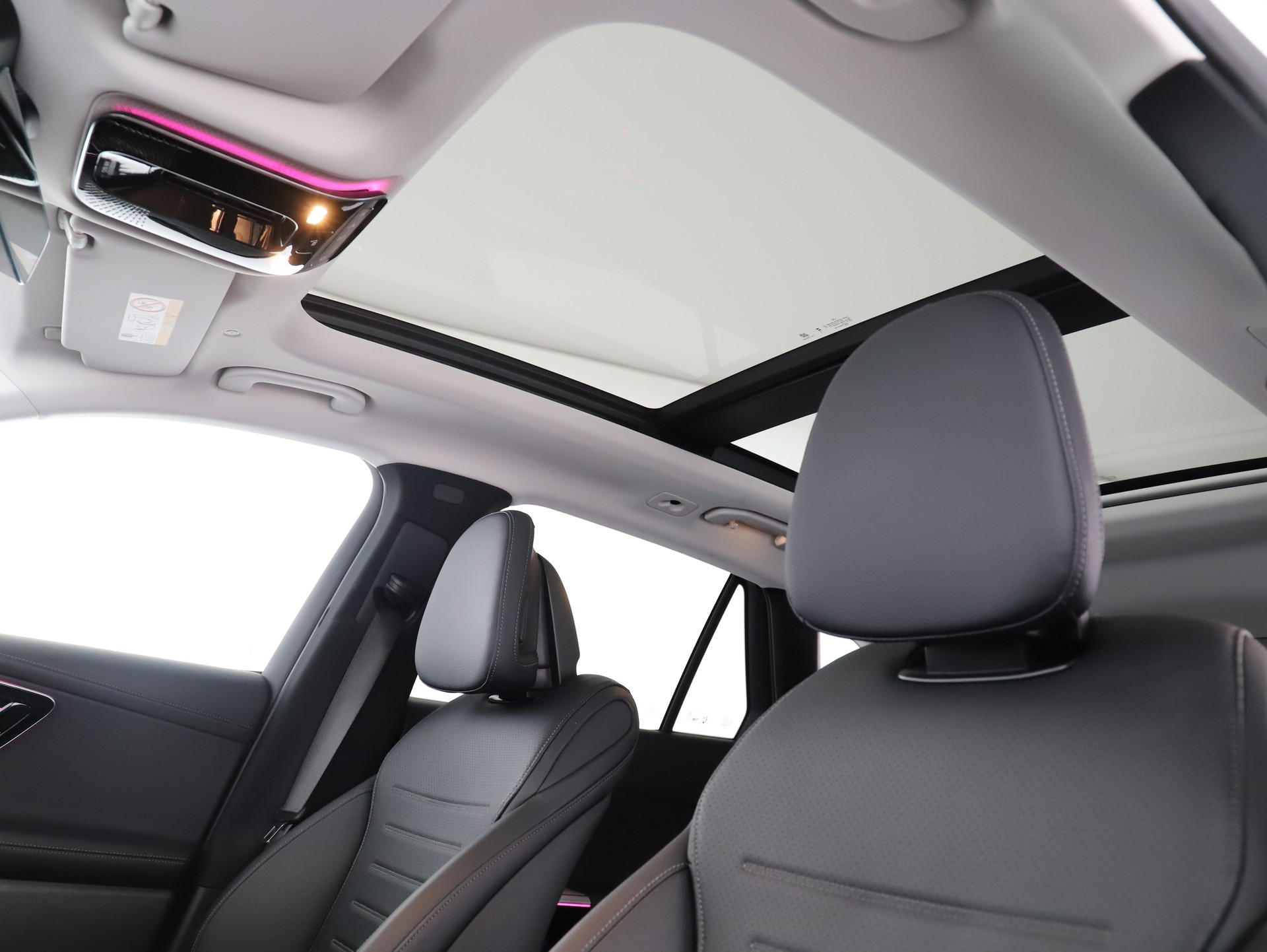 MERCEDES-BENZ GLC 300 e 4M 9G-Tronic-image-12