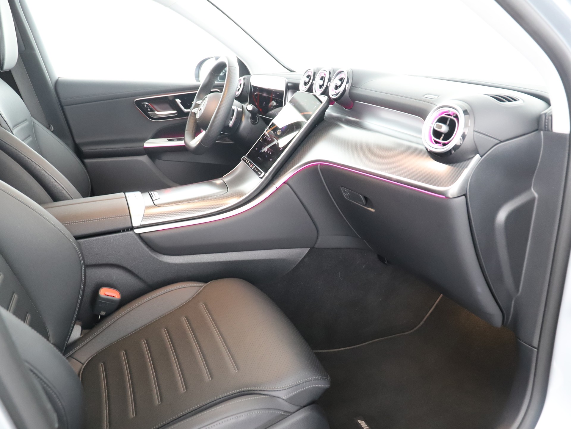 MERCEDES-BENZ GLC 300 e 4M 9G-Tronic-image-8