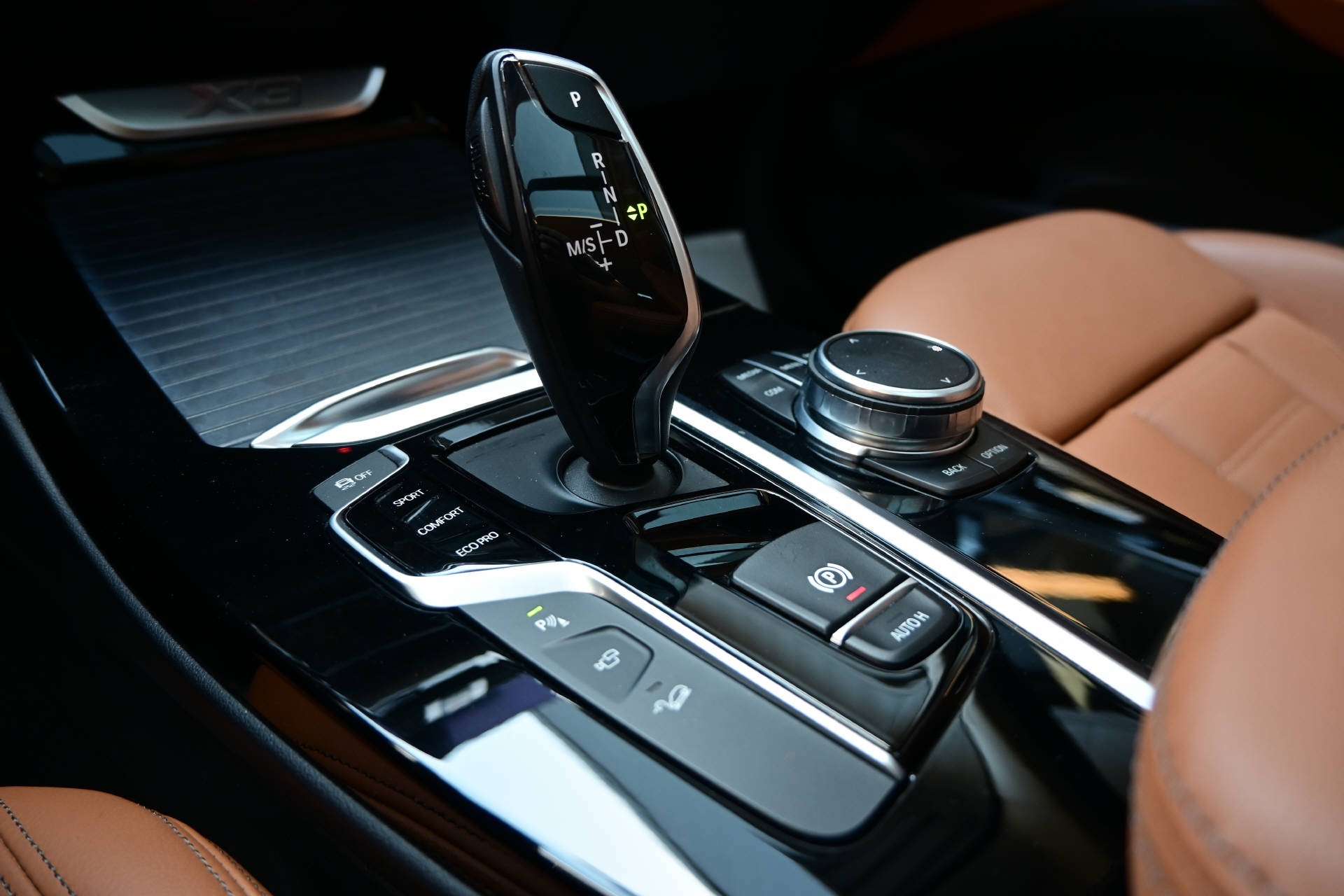 BMW X3 30i xDrive-image-16