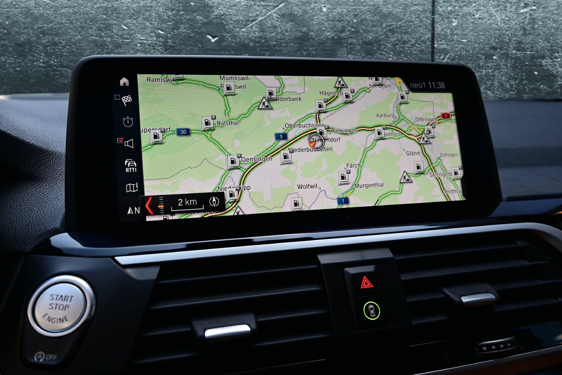 BMW X3 30i xDrive-image-13