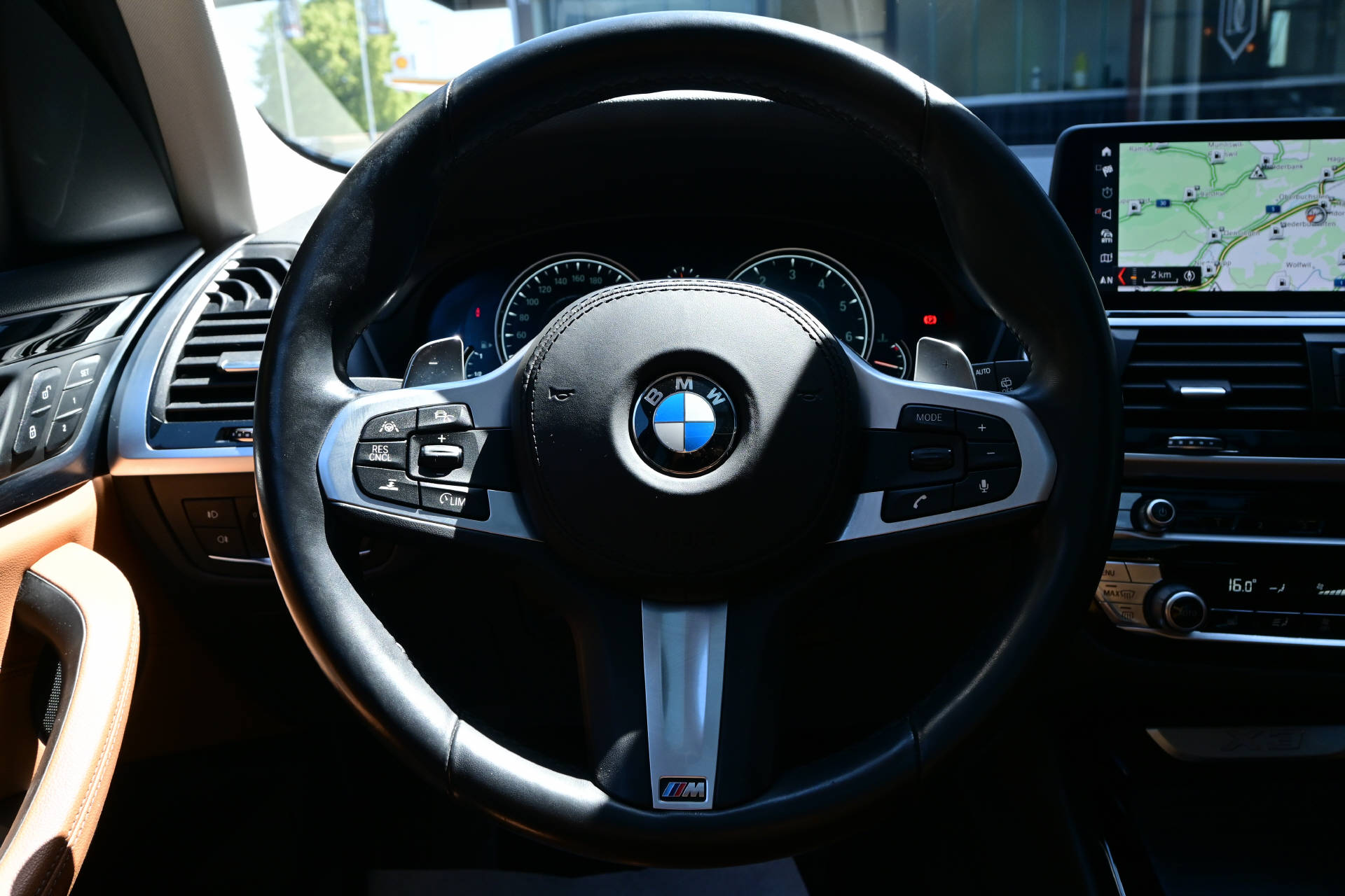 BMW X3 30i xDrive-image-12