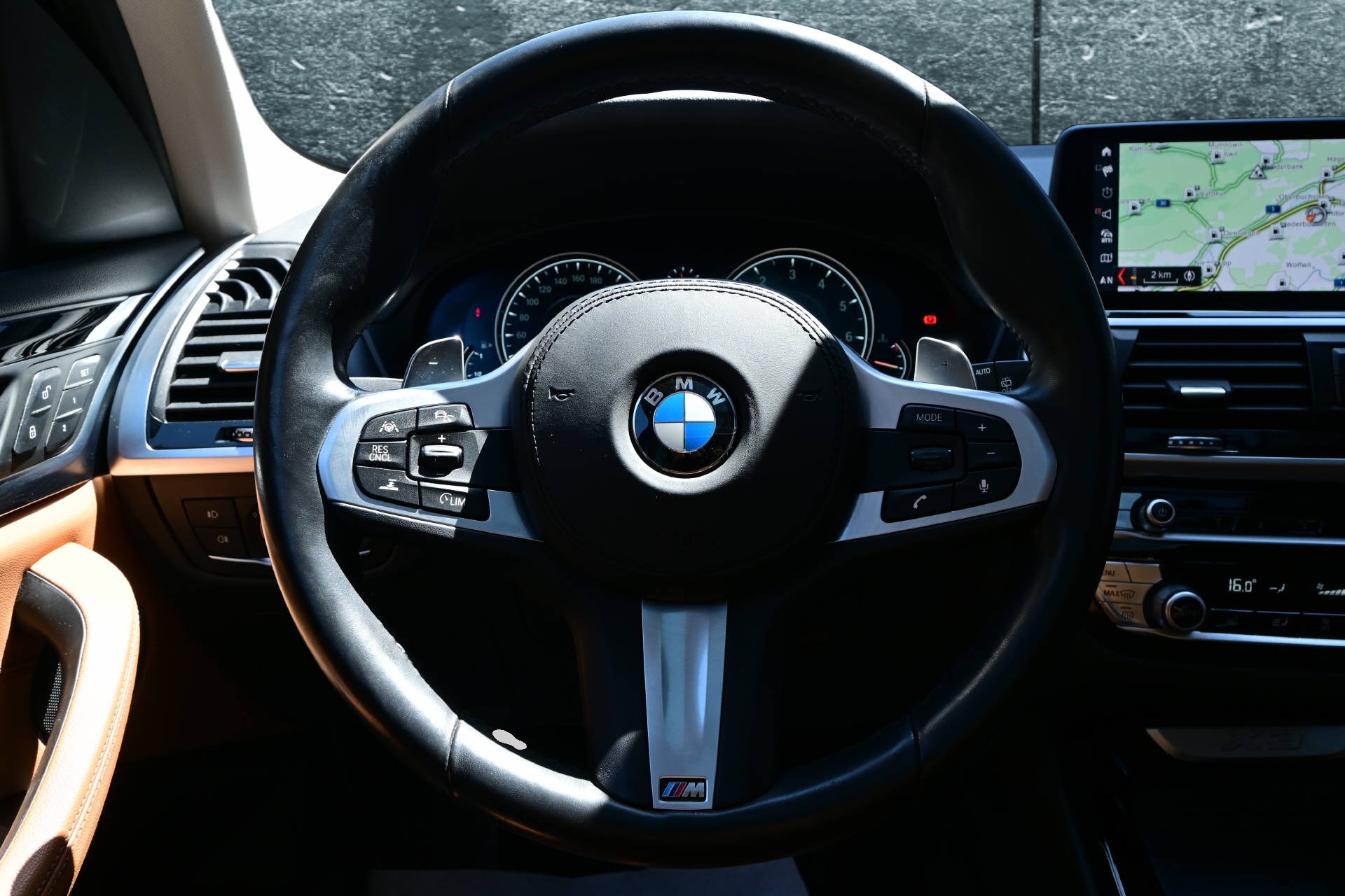 BMW X3 30i xDrive-image-12