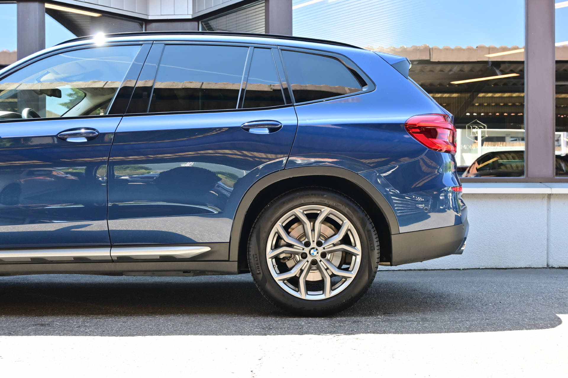 BMW X3 30i xDrive-image-5