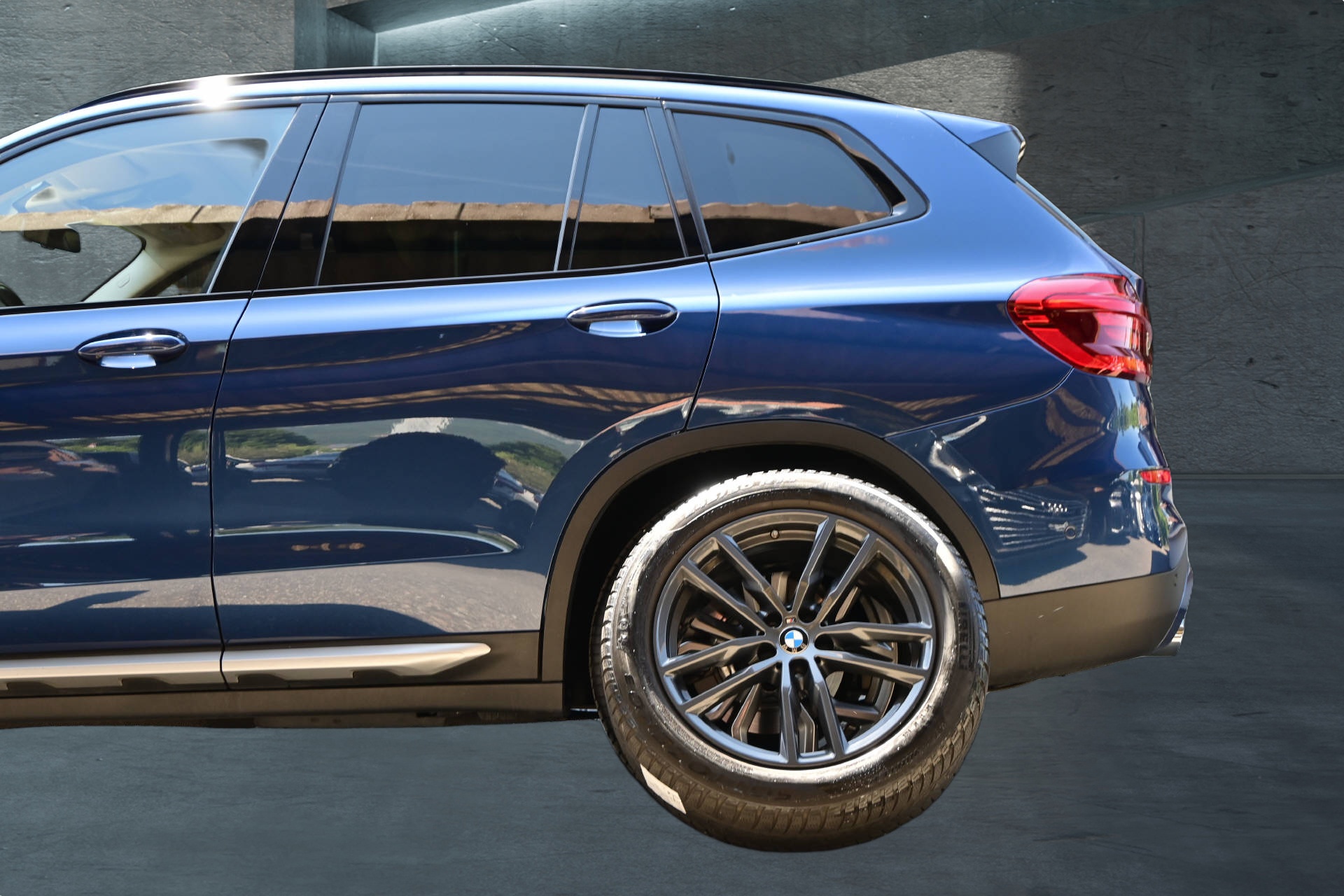 BMW X3 30i xDrive-image-6