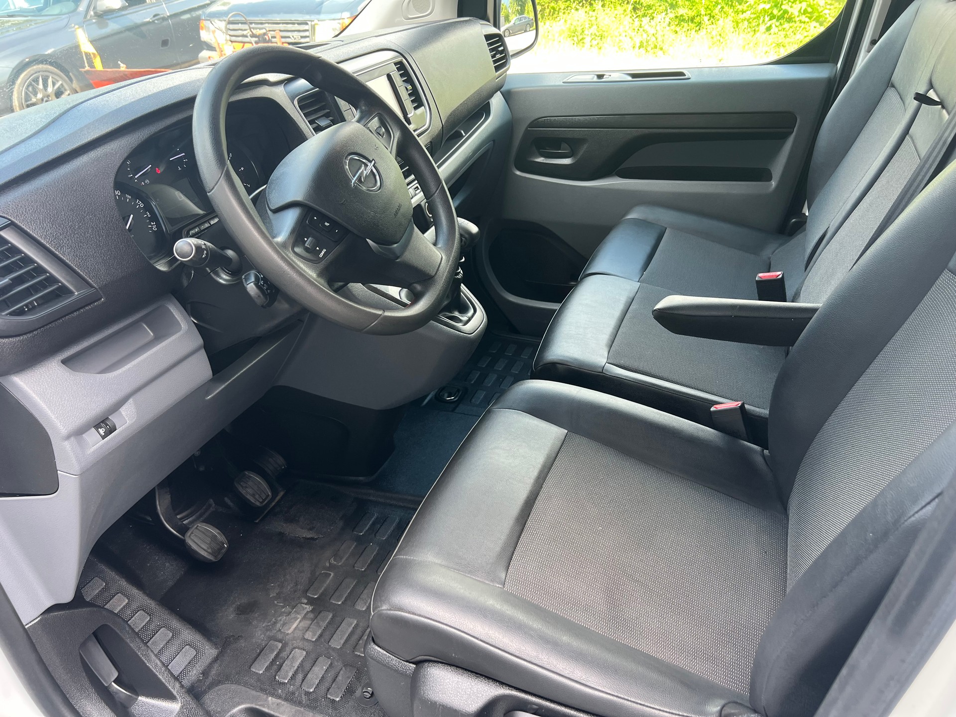 OPEL Vivaro Cargo 1.5 CDTI Enjoy s/s M-image-8