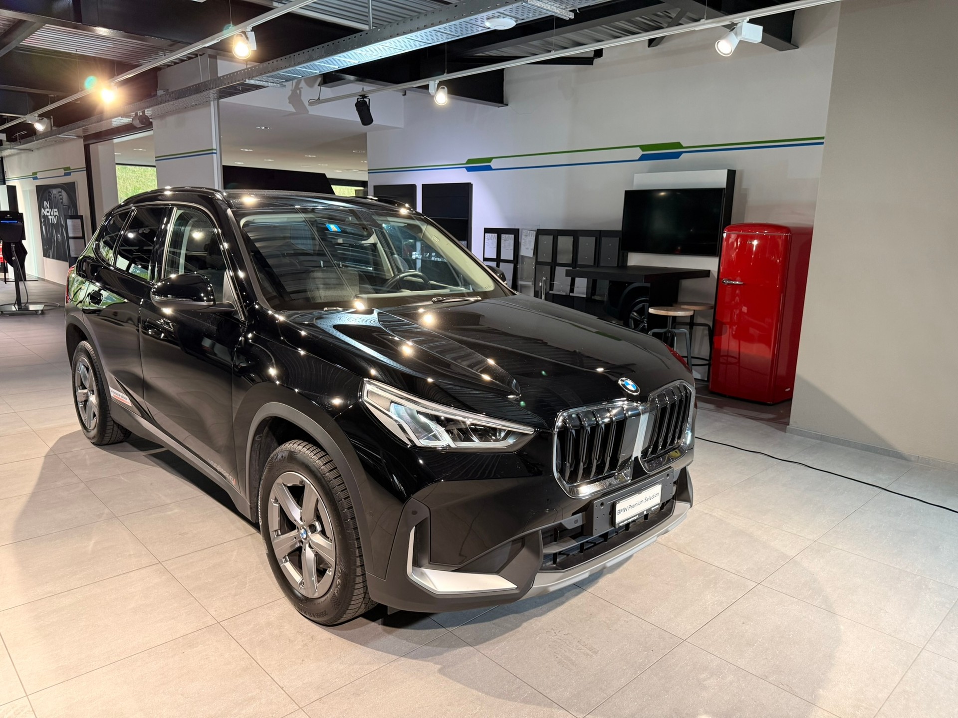 BMW X1 sDrive 18i-image-4