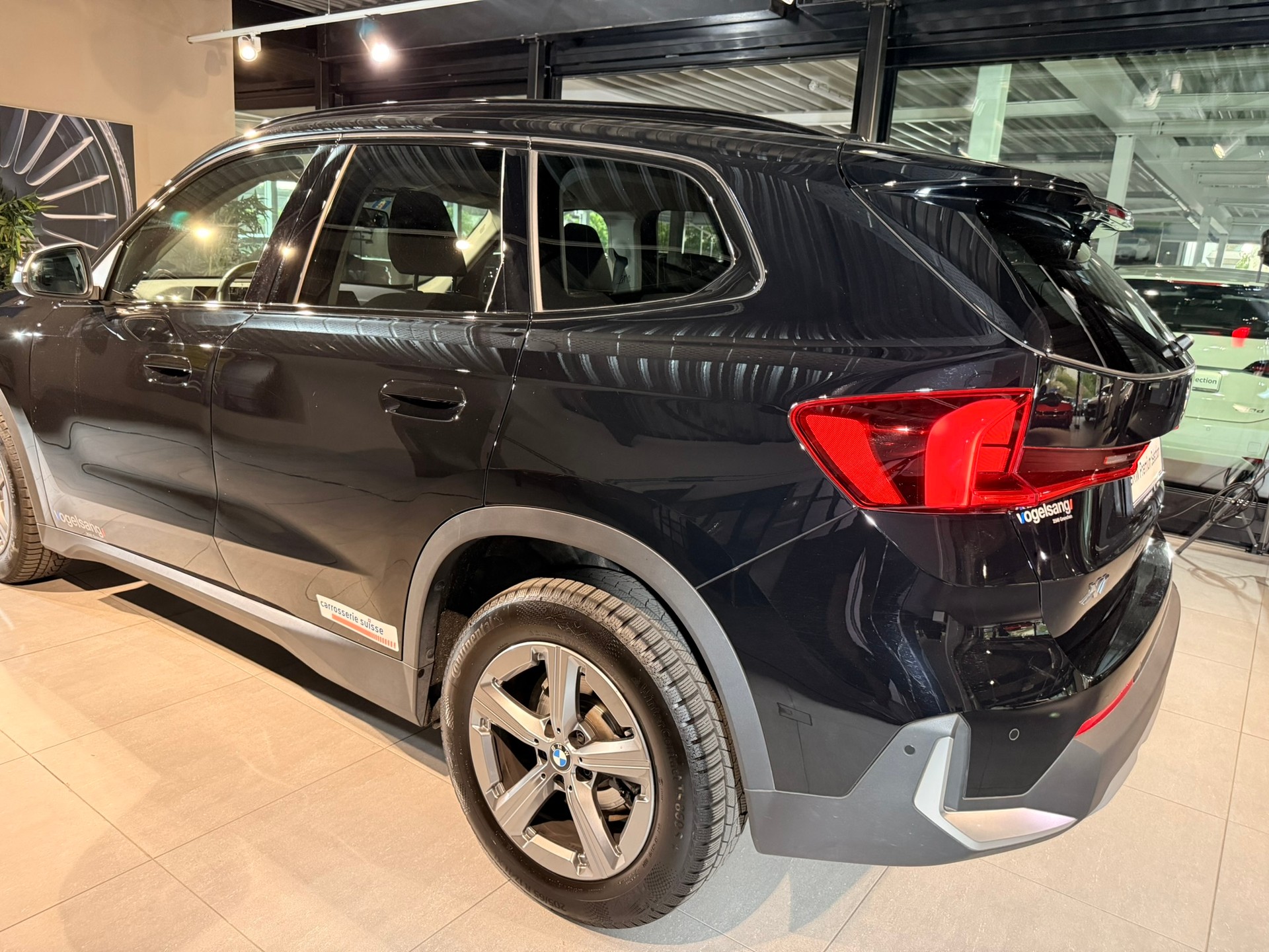 BMW X1 sDrive 18i-image-15