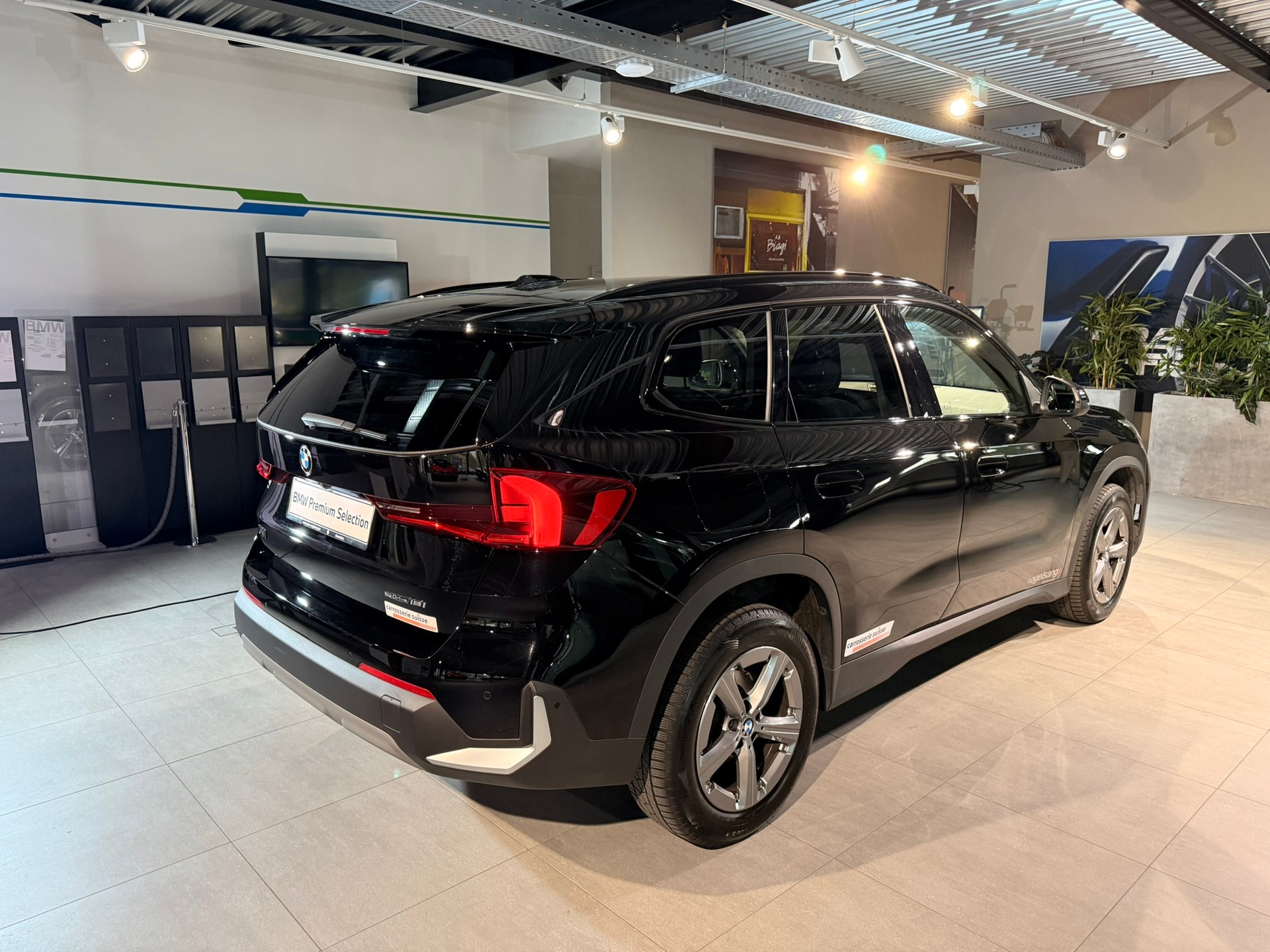BMW X1 sDrive 18i-image-11