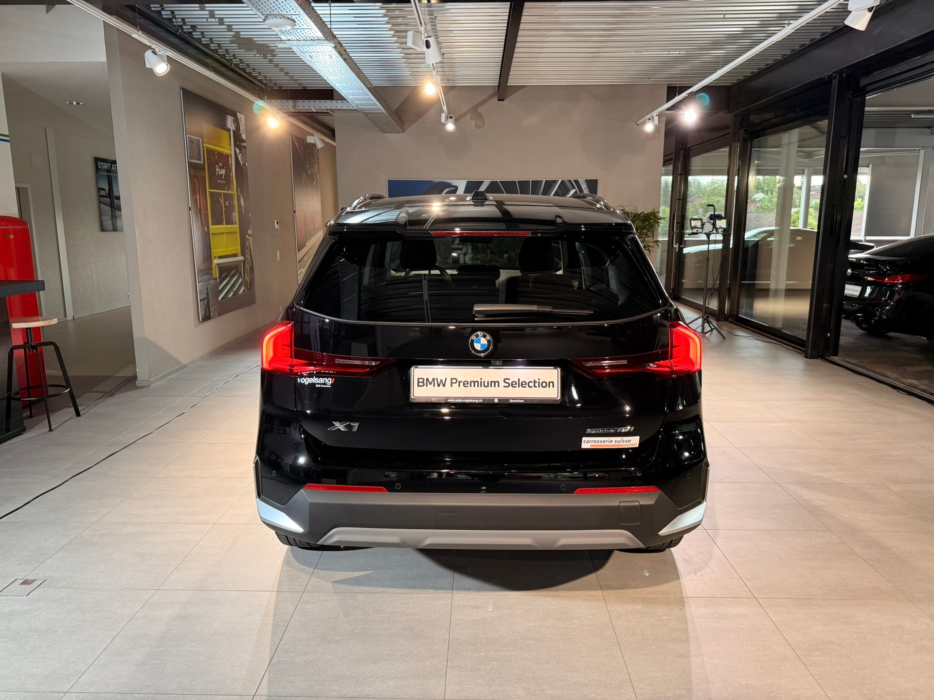 BMW X1 sDrive 18i-image-9