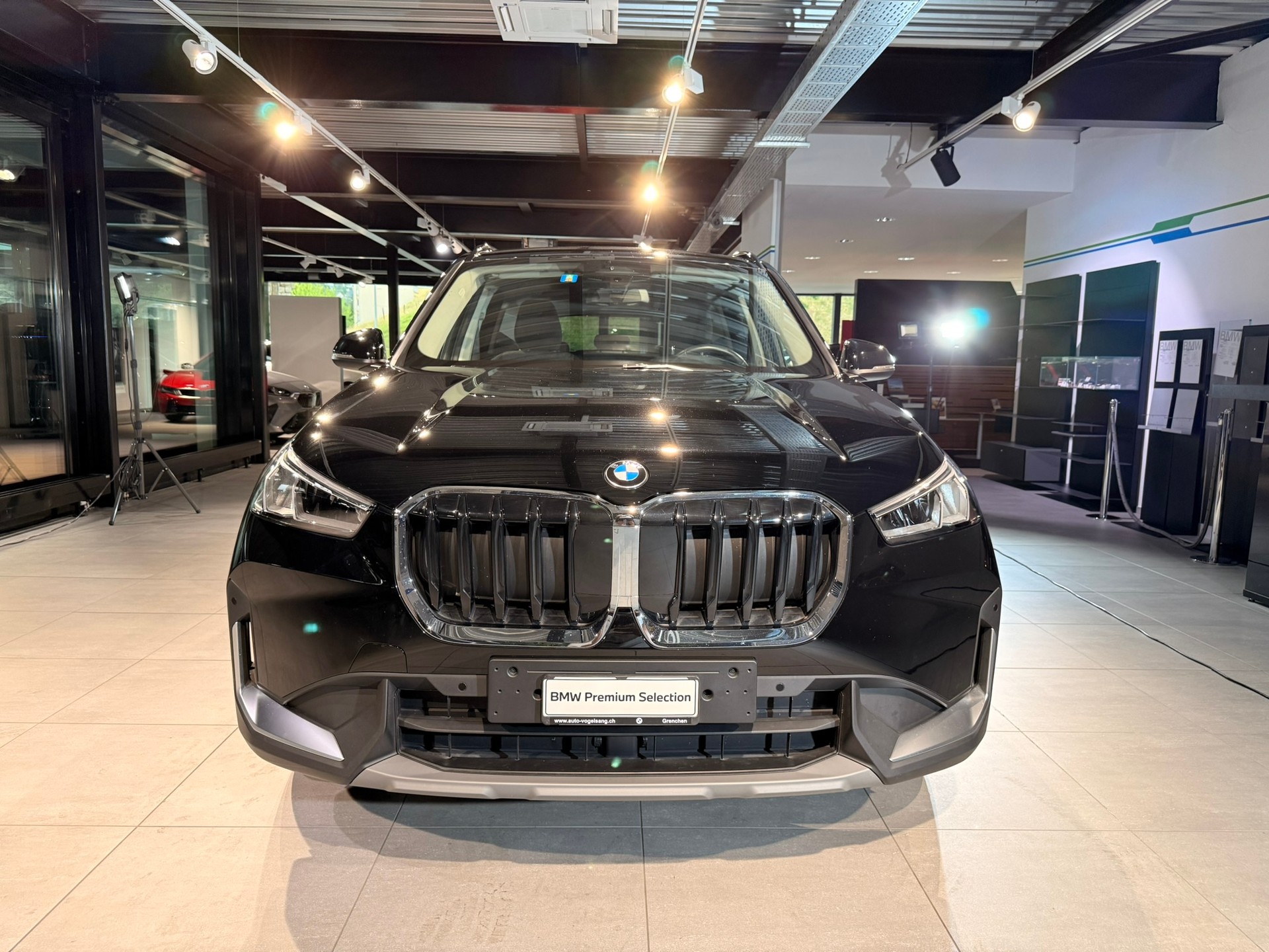 BMW X1 sDrive 18i-image-8