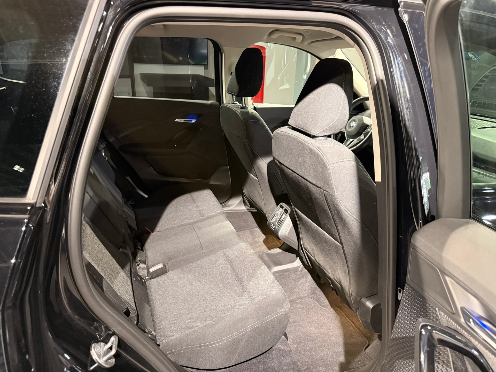 BMW X1 sDrive 18i-image-29