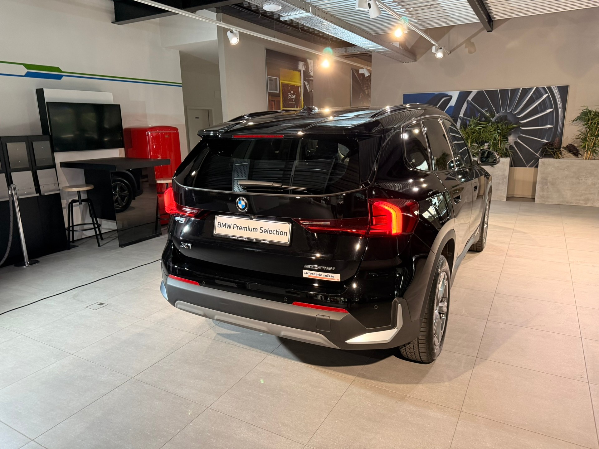 BMW X1 sDrive 18i-image-10