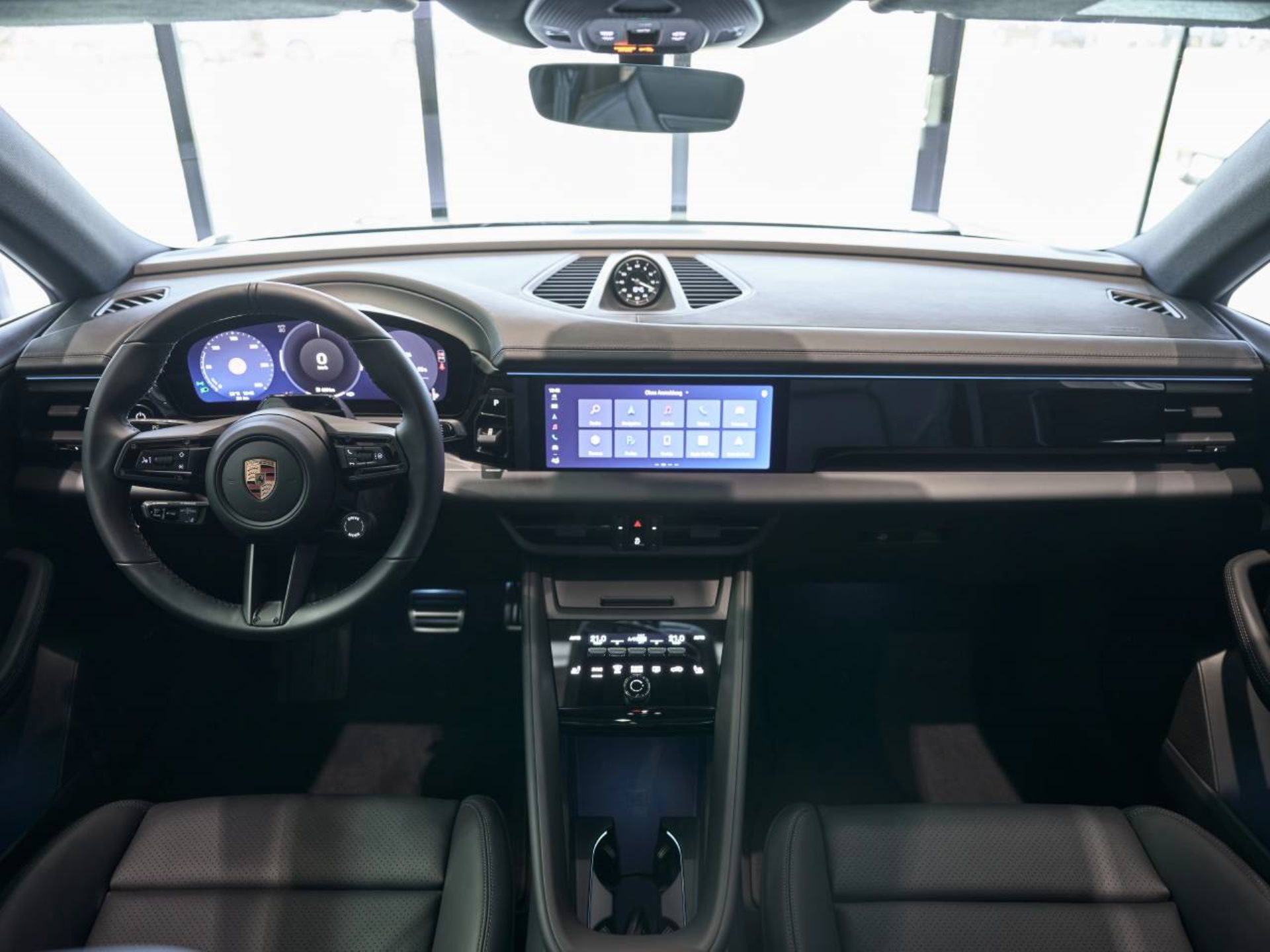 PORSCHE Macan 4S-image-15