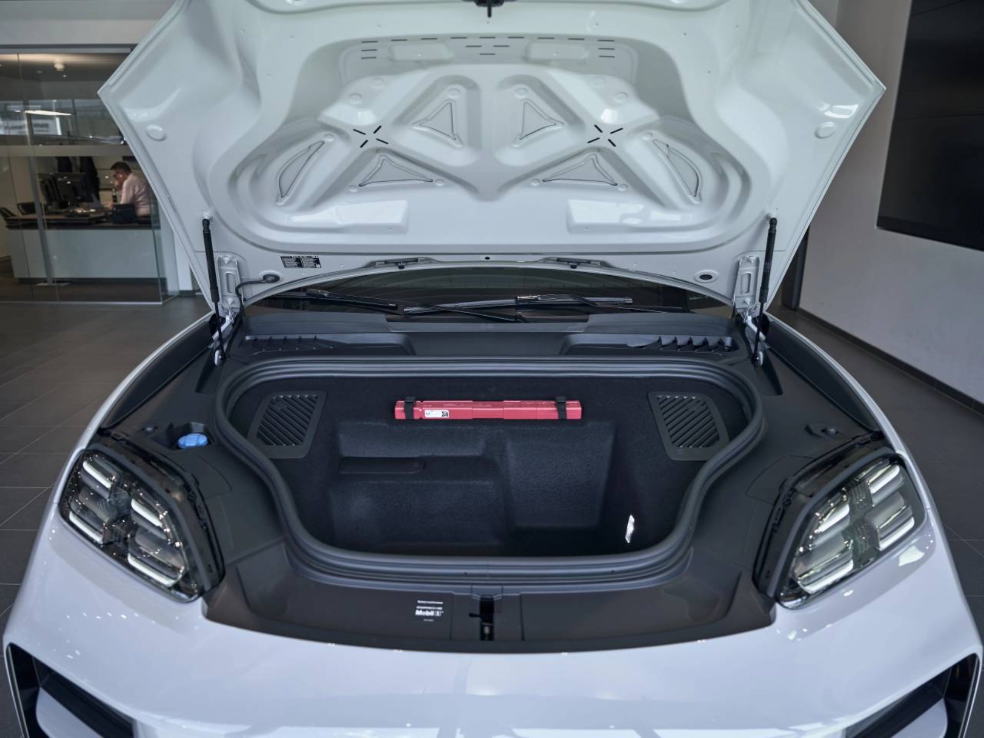 PORSCHE Macan 4S-image-11