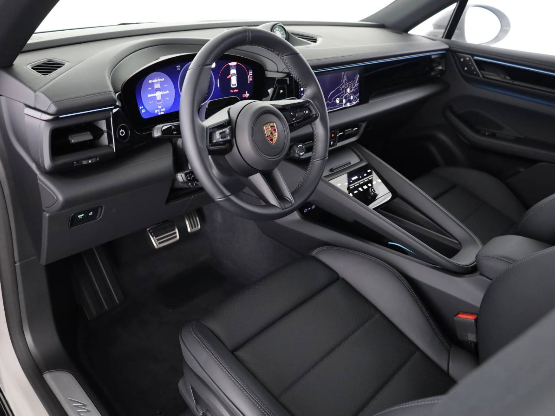 PORSCHE Macan 4S-showroom-element-3