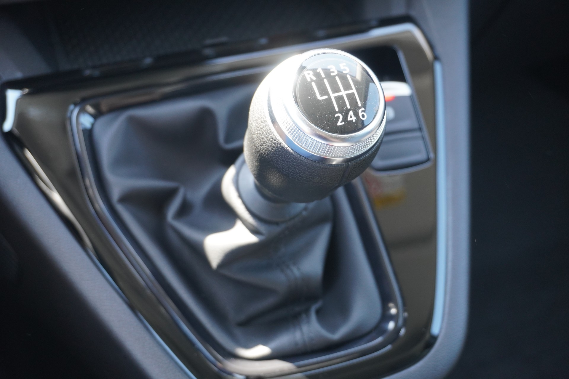 NISSAN Townstar Kombi 1.3 DIG-T L1 Tekna 7-PLÄTZER!!!-image-16