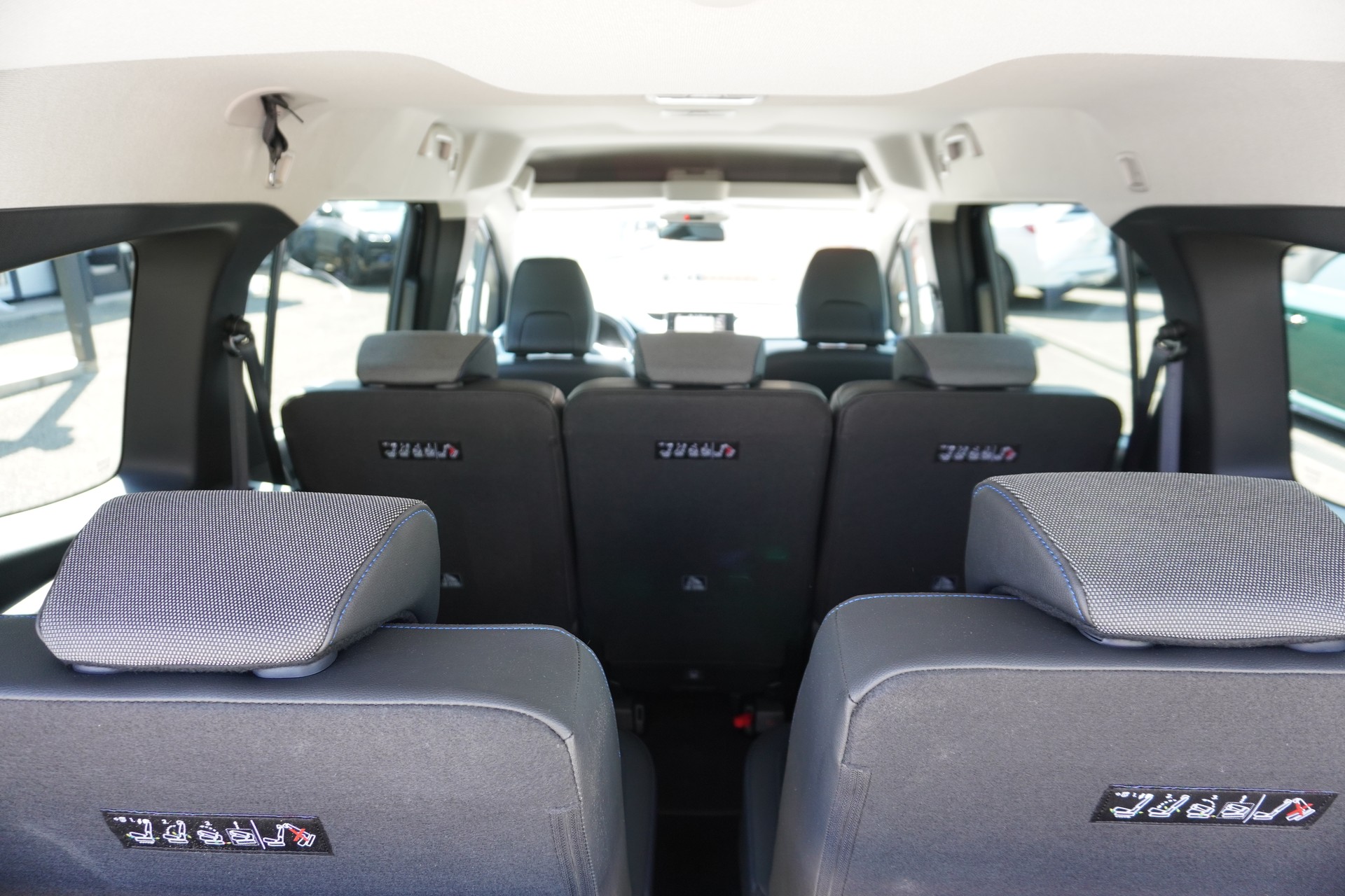 NISSAN Townstar Kombi 1.3 DIG-T L1 Tekna 7-PLÄTZER!!!-image-10