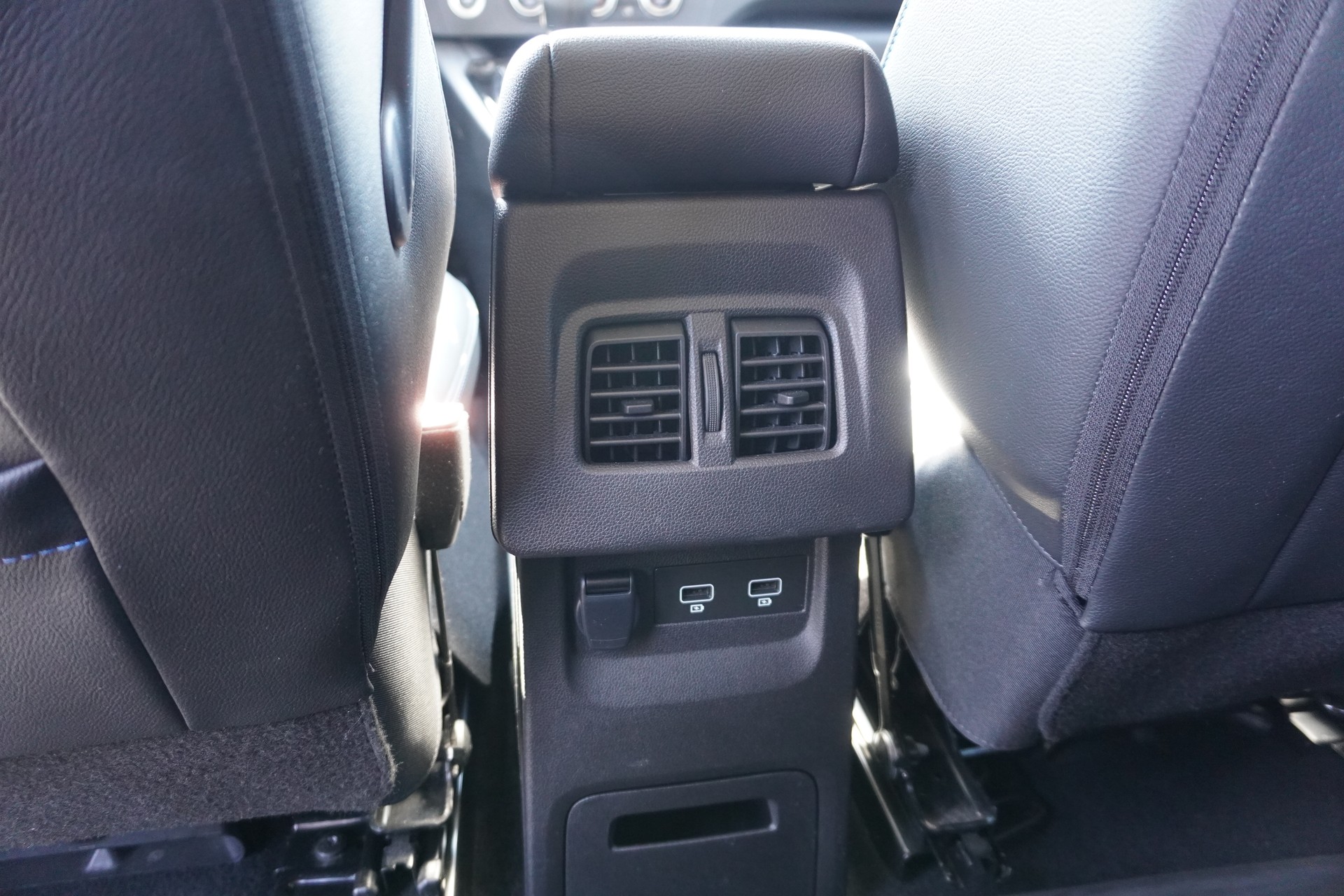 NISSAN Townstar Kombi 1.3 DIG-T L1 Tekna 7-PLÄTZER!!!-image-15