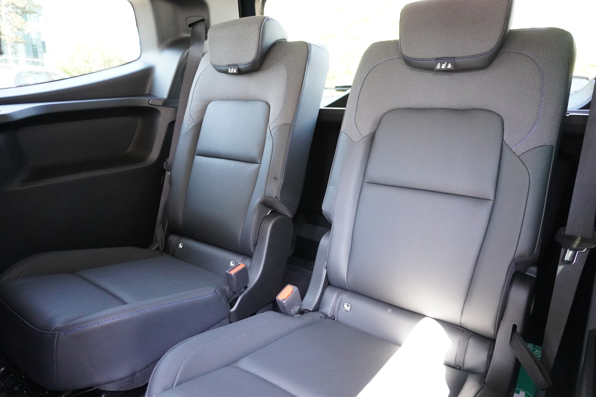 NISSAN Townstar Kombi 1.3 DIG-T L1 Tekna 7-PLÄTZER!!!-image-13