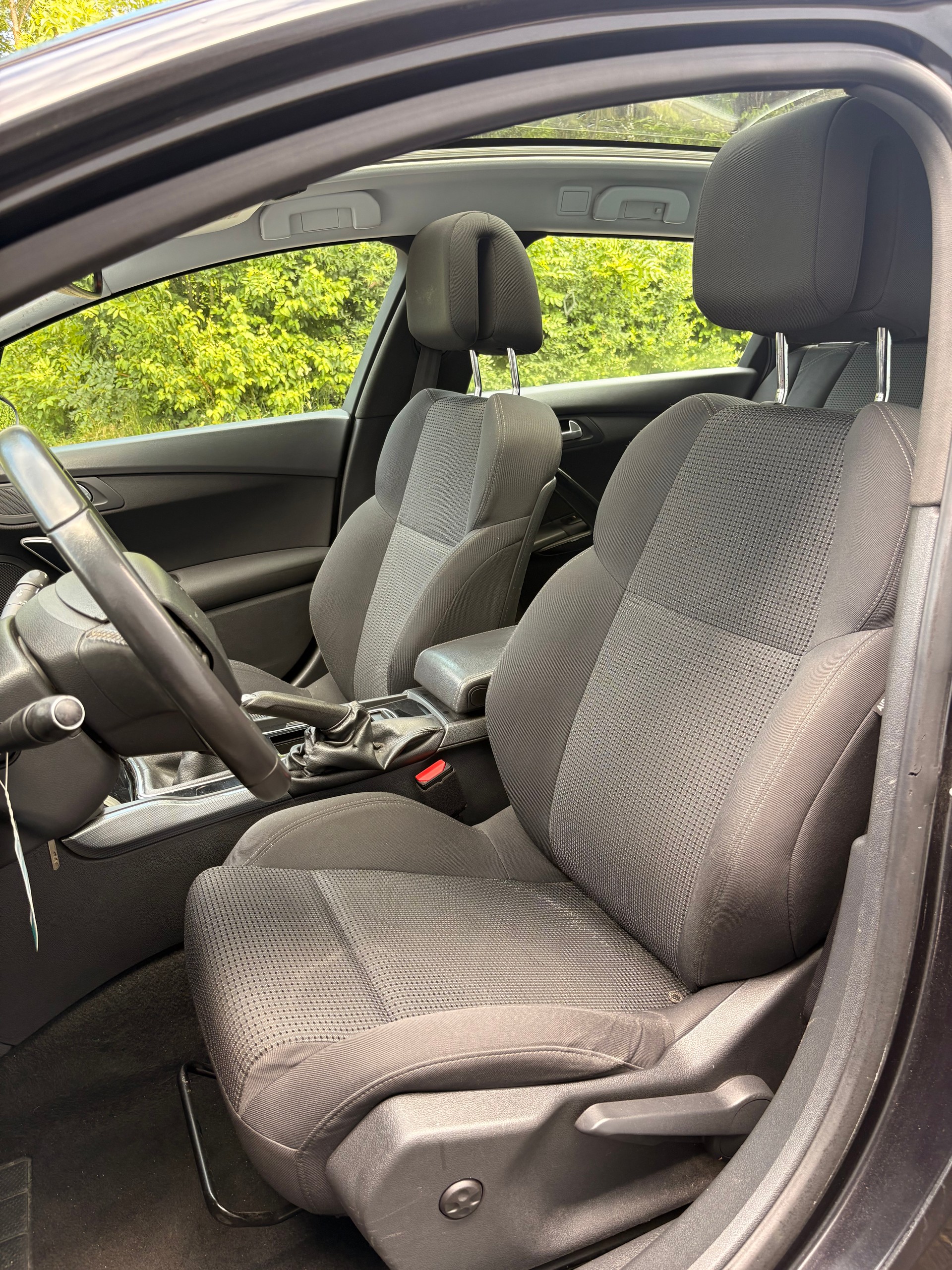 PEUGEOT 508 SW 1.6 16V T Allure-image-6