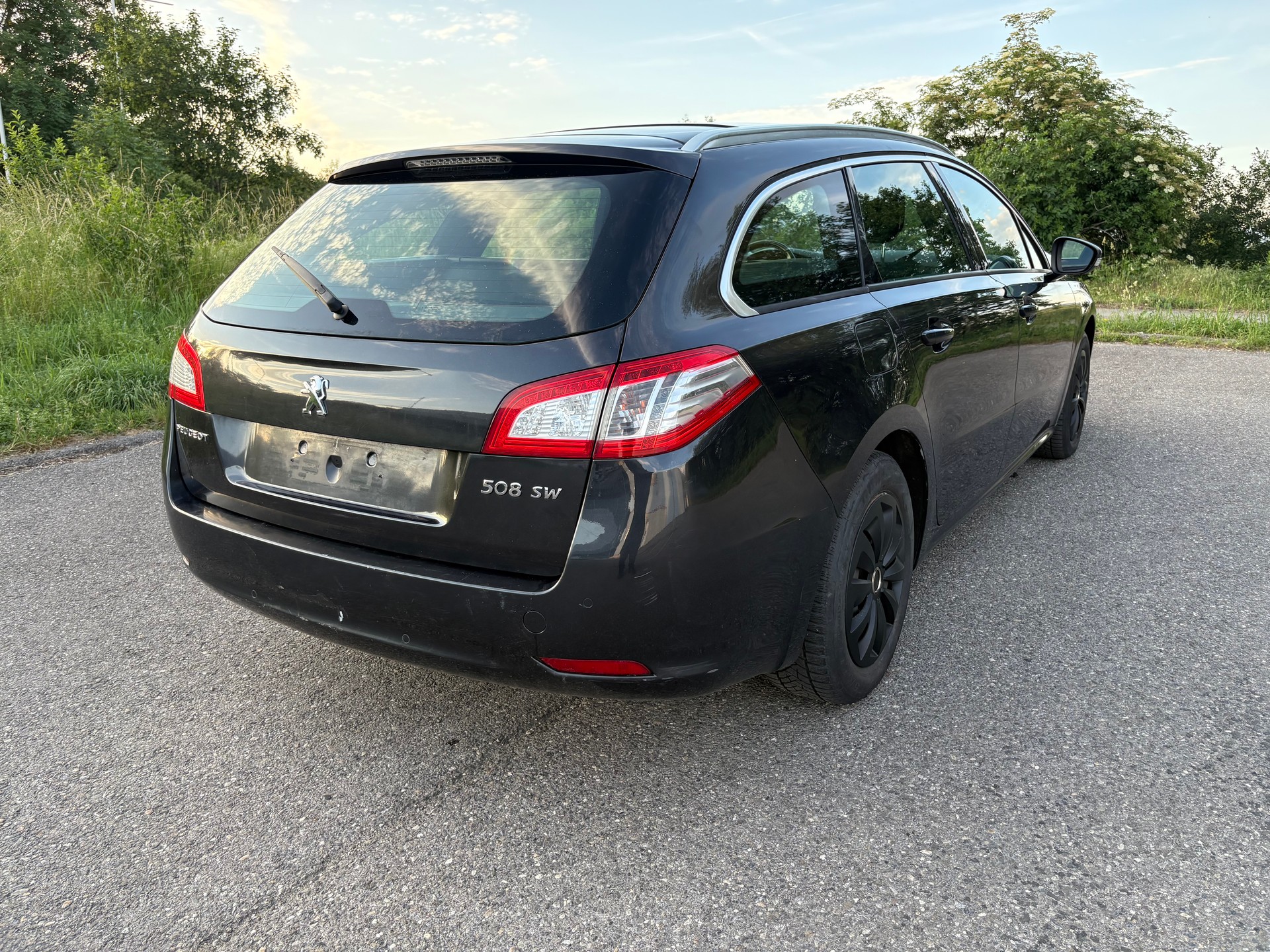 PEUGEOT 508 SW 1.6 16V T Allure-image-3