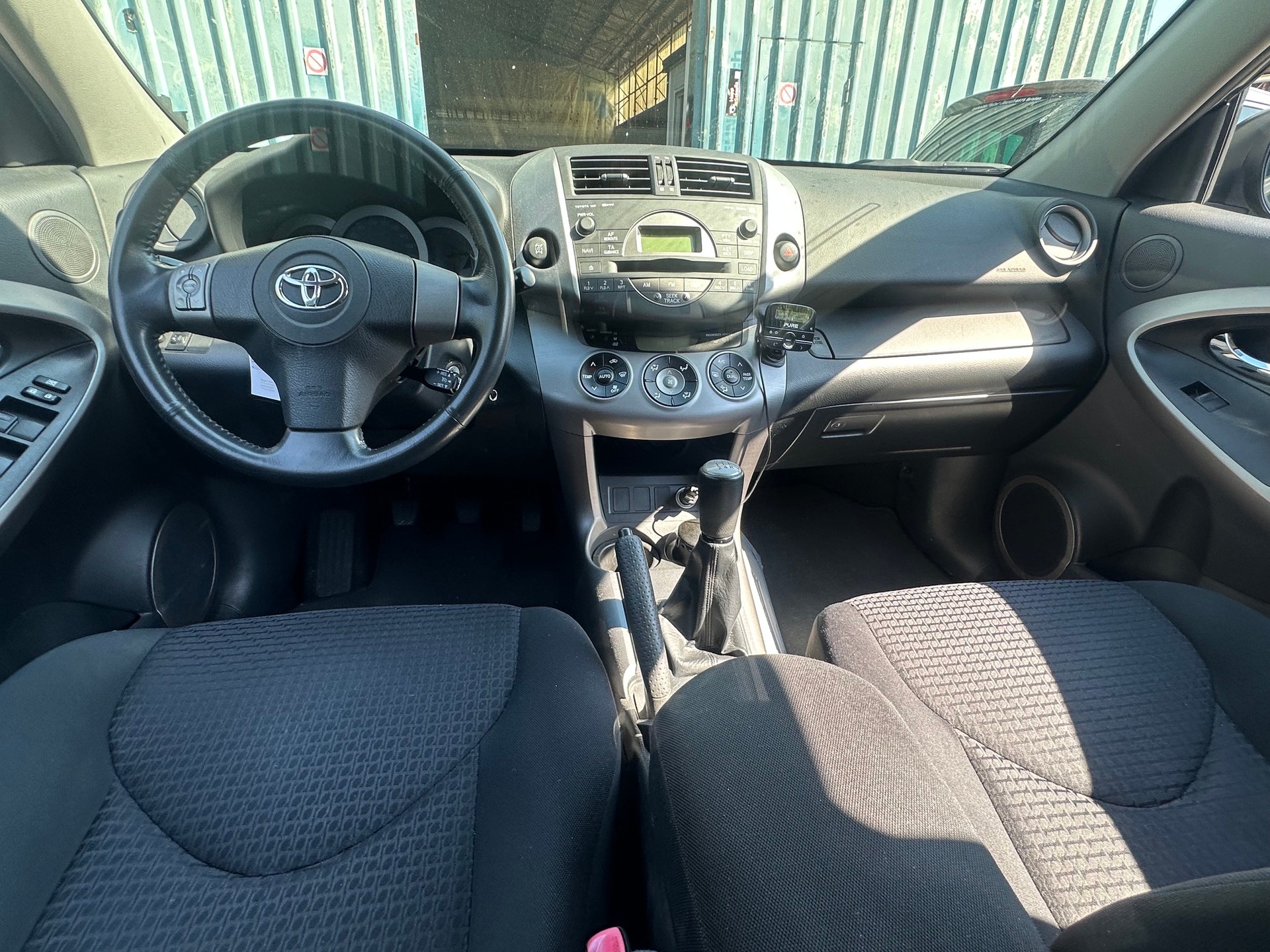 TOYOTA RAV-4 2.0 16V Linea Sol-image-9