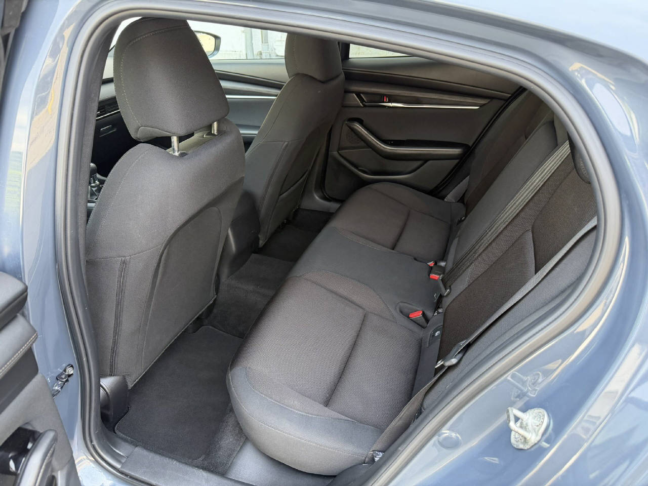 MAZDA 3 Hatchback 2.0 180 Revolution-image-9