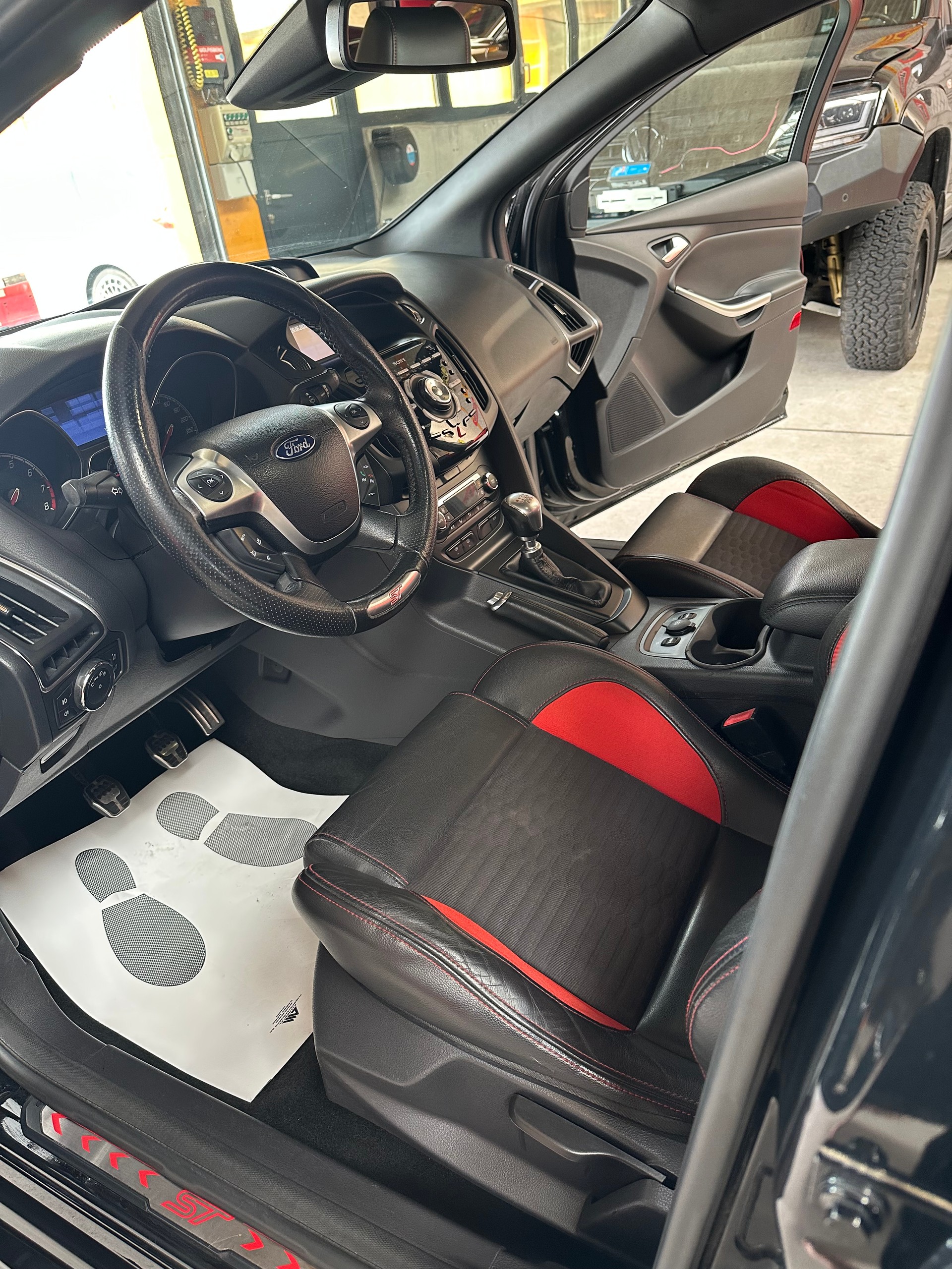 FORD 2.0i EcoB SCTi ST-3-image-3