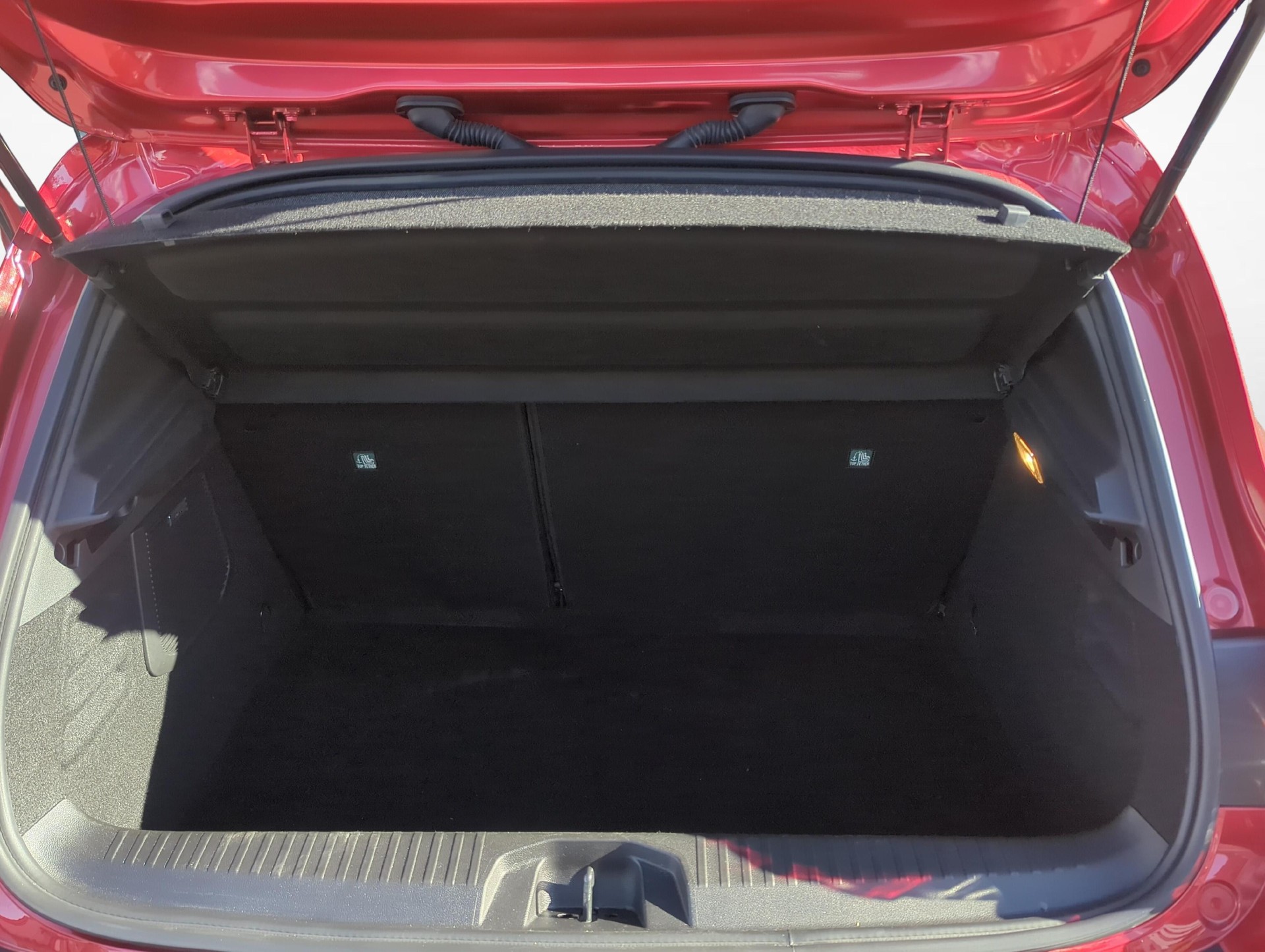 MITSUBISHI Colt 1.6 HEV Instyle-image-11