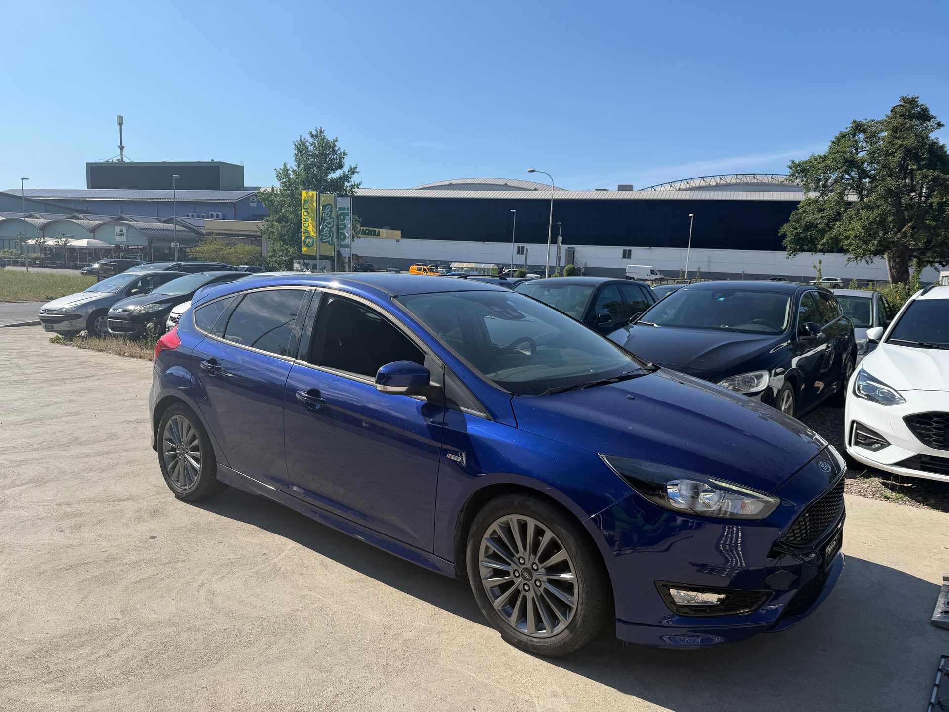 FORD Focus 1.0 SCTi ST Line-image-0