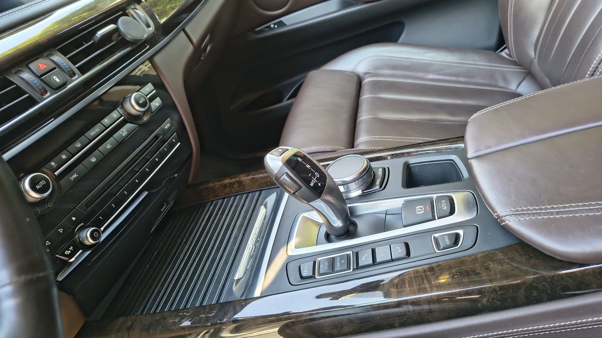 BMW X5 xDrive 40e iPerformance Steptronic-image-8