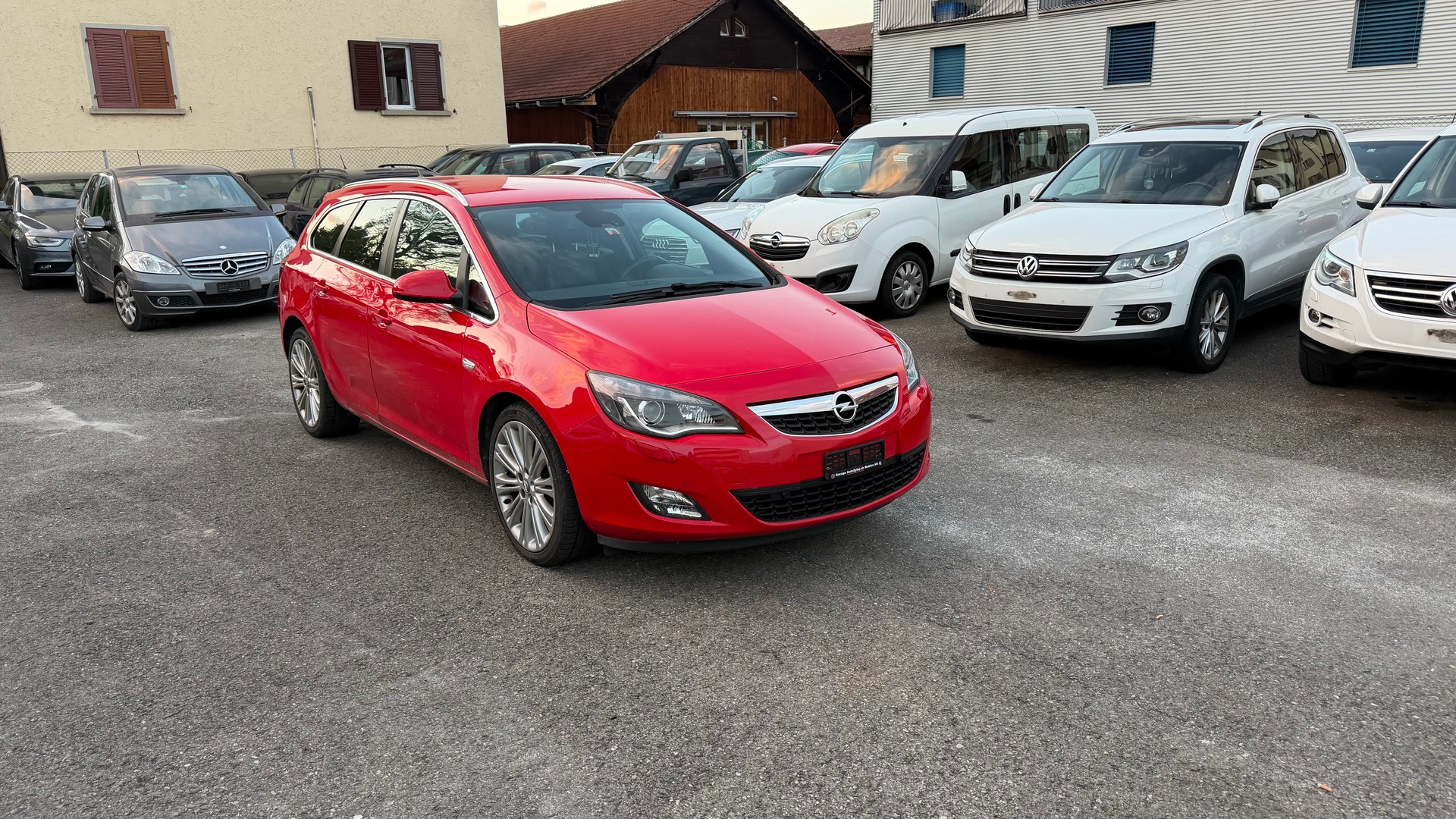 OPEL Astra SportsTourer 1.6i 16V Turbo Sport-image-1