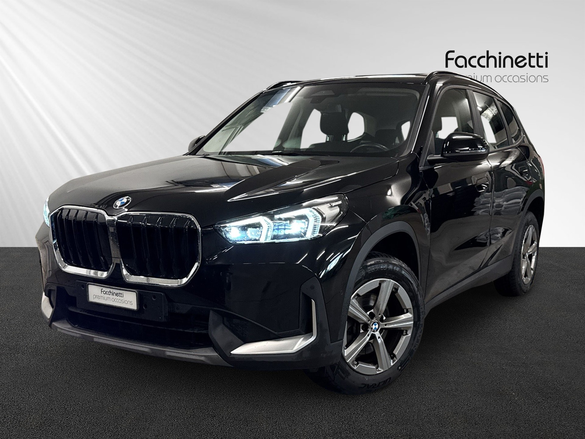BMW X1 sDrive 18i-image-0