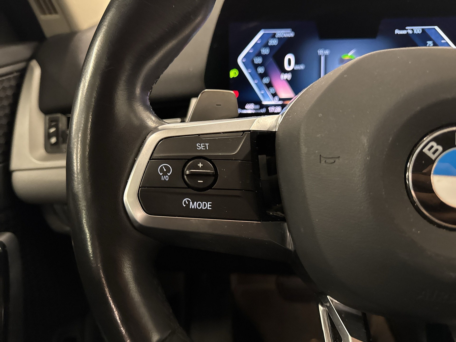 BMW X1 sDrive 18i-image-14
