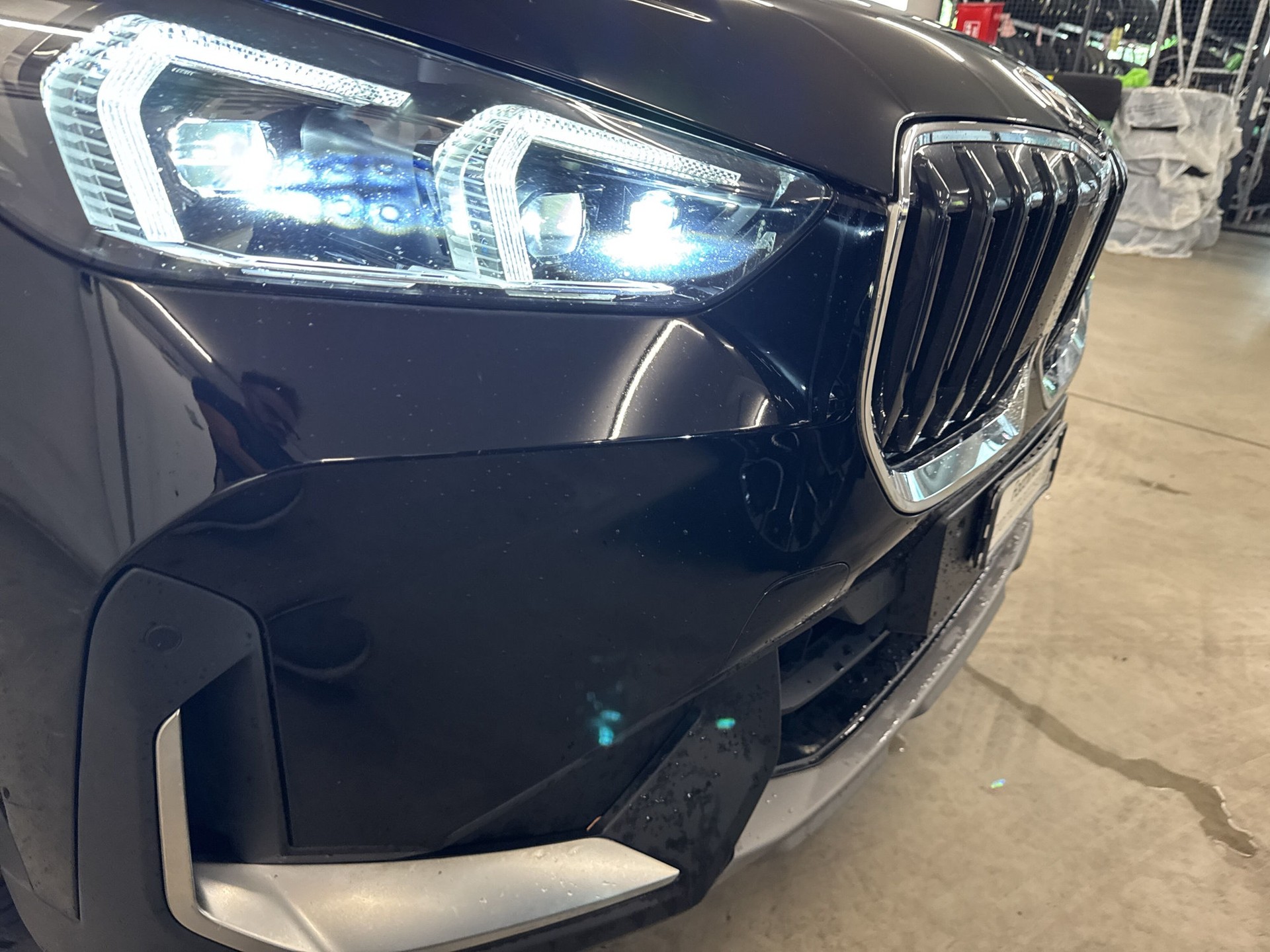 BMW X1 sDrive 18i-image-17