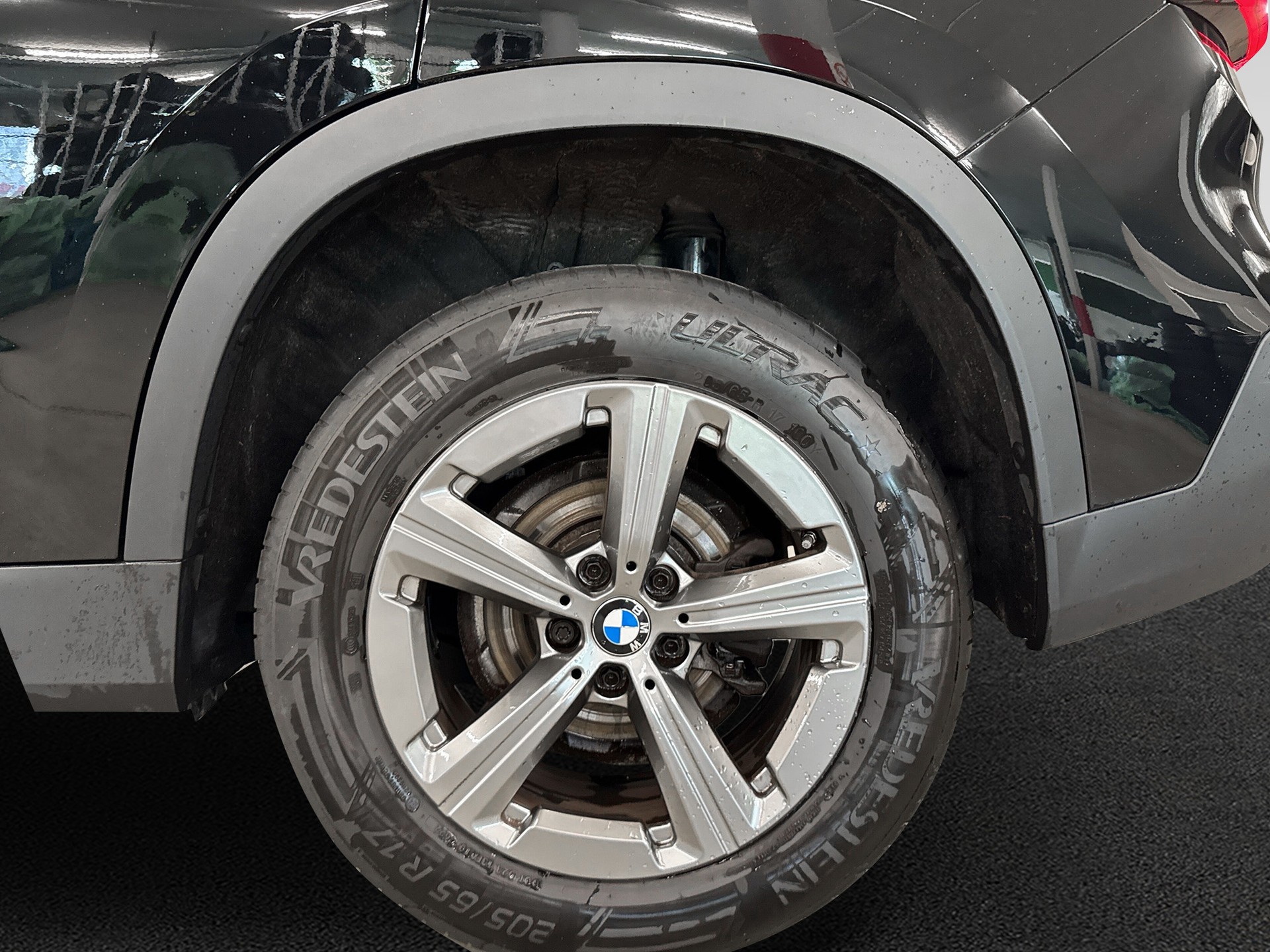 BMW X1 sDrive 18i-image-8